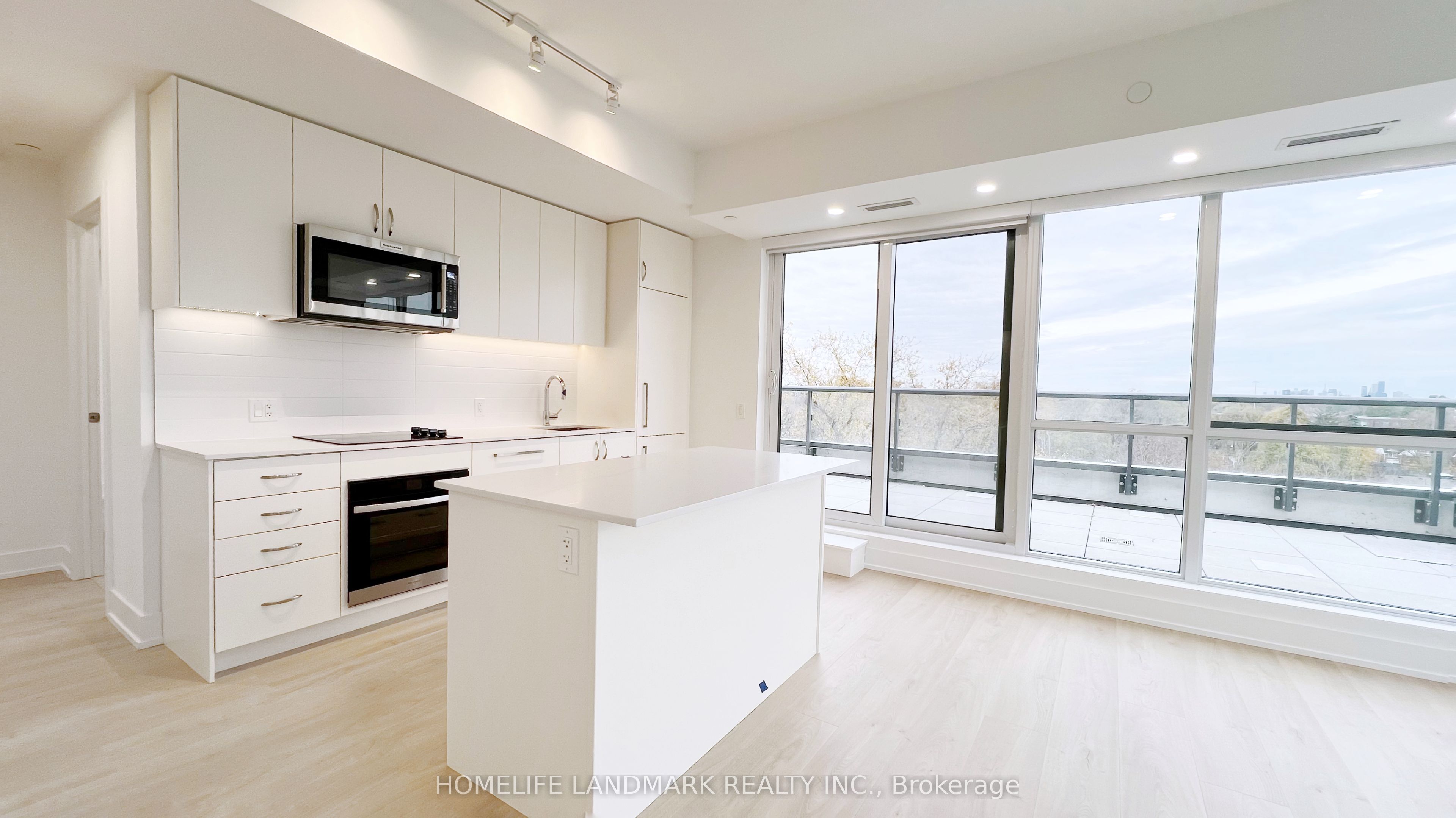 181 Sheppard Avenue E 519, Toronto, ON M2N 3A6 photo 2