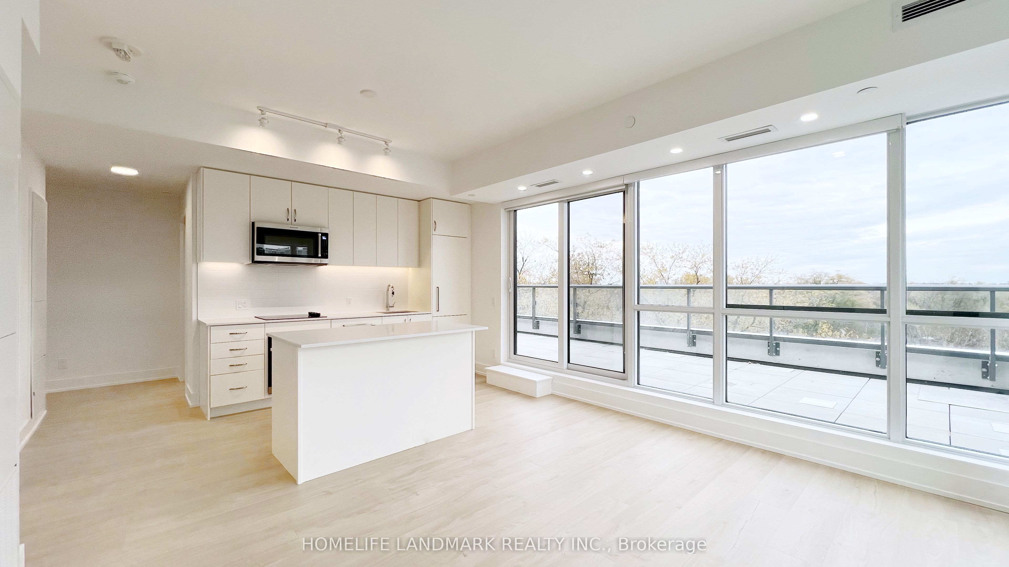 181 Sheppard Avenue E 519, Toronto, ON M2N 3A6 photo 3