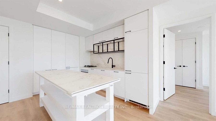 505 Richmond Street W 1126, Toronto, ON M5V 1Y3 photo 2