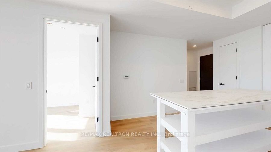 505 Richmond Street W 1126, Toronto, ON M5V 1Y3 photo 5