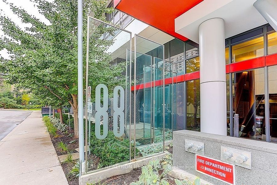 88 Sheppard Avenue E 2405, Toronto, ON M2N 0G9 photo 3
