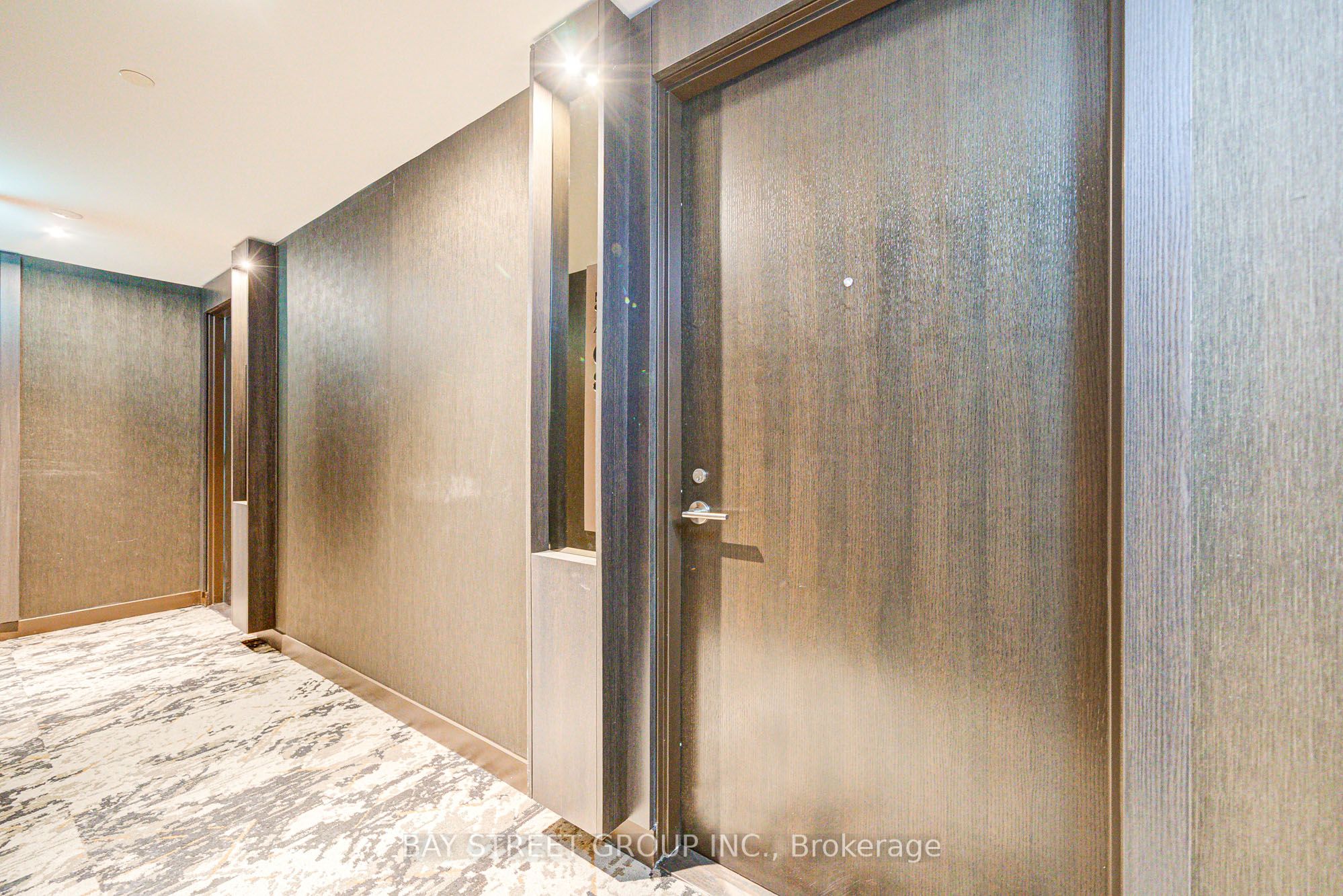 11 Yorkville Avenue 5408, Toronto, ON M4W 0B7 photo 3