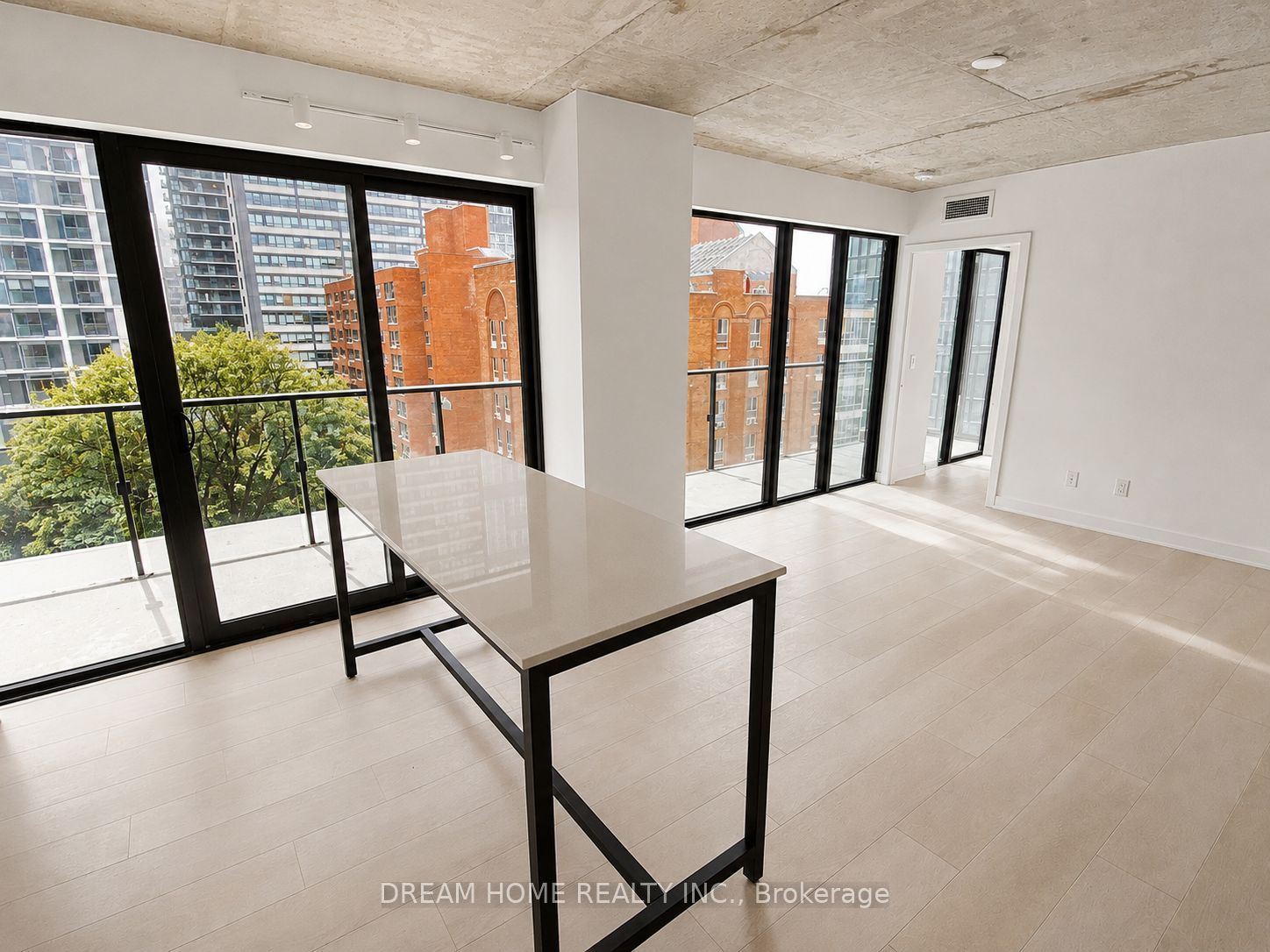 47 Mutual Street 805, Toronto, ON M5B 0C6 photo 3