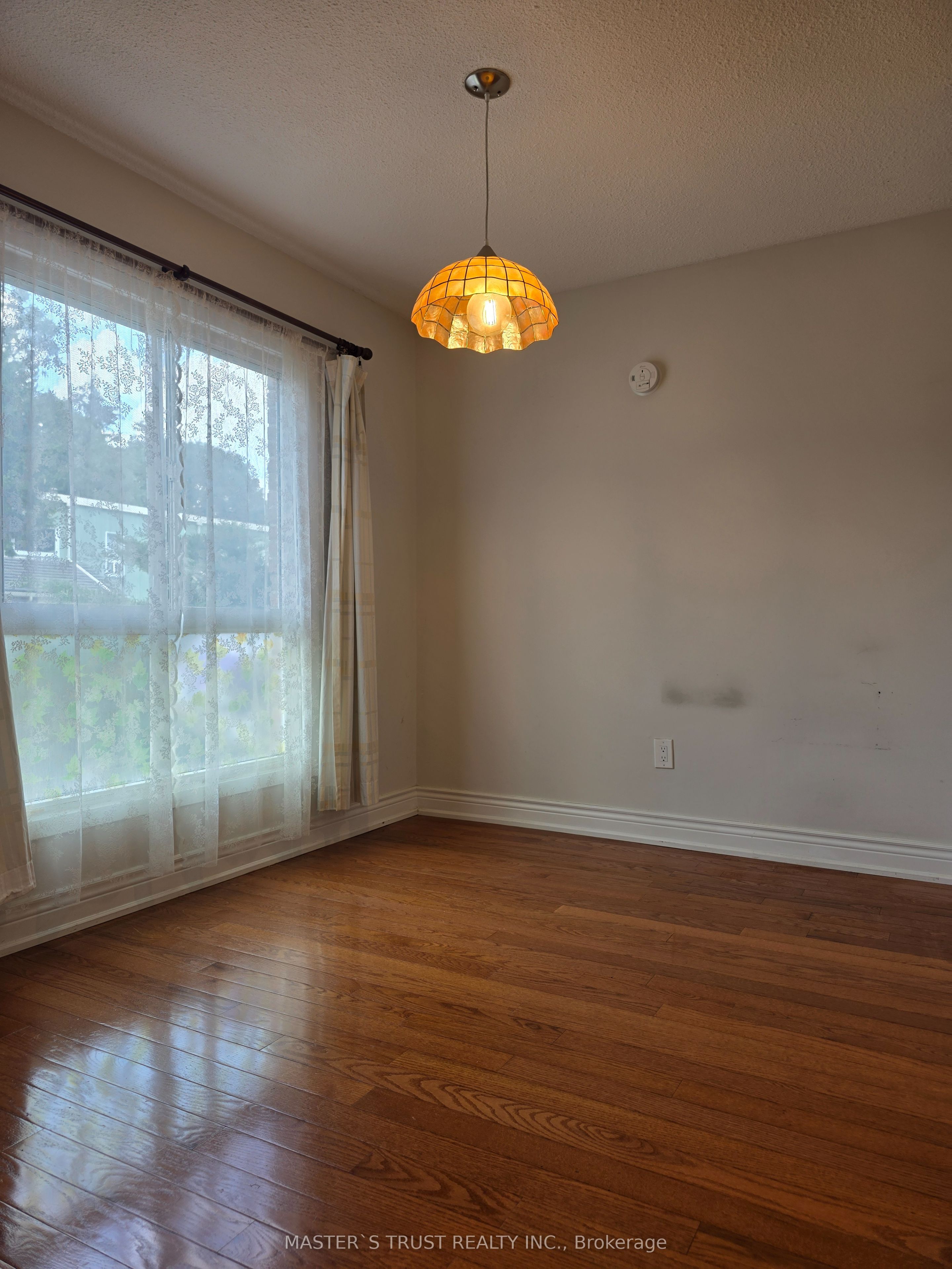 10 Elsa Vine Way, Toronto, ON M2J 4H9 photo 4