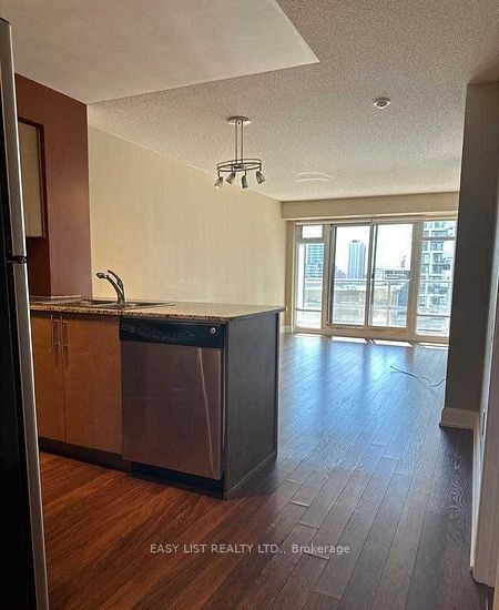 2191 Yonge Street 804, Toronto, ON M4S 3H8 photo 3