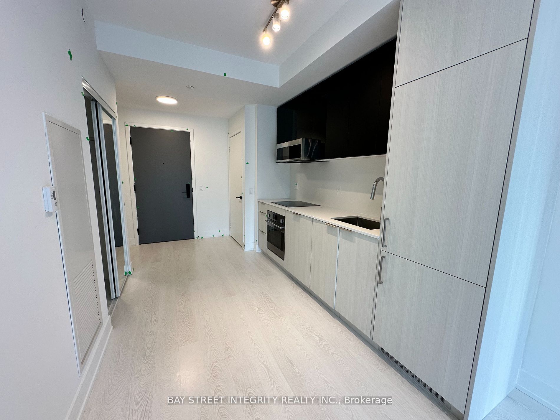 308 Jarvis Street 918, Toronto, ON M5B 0E3 photo 4
