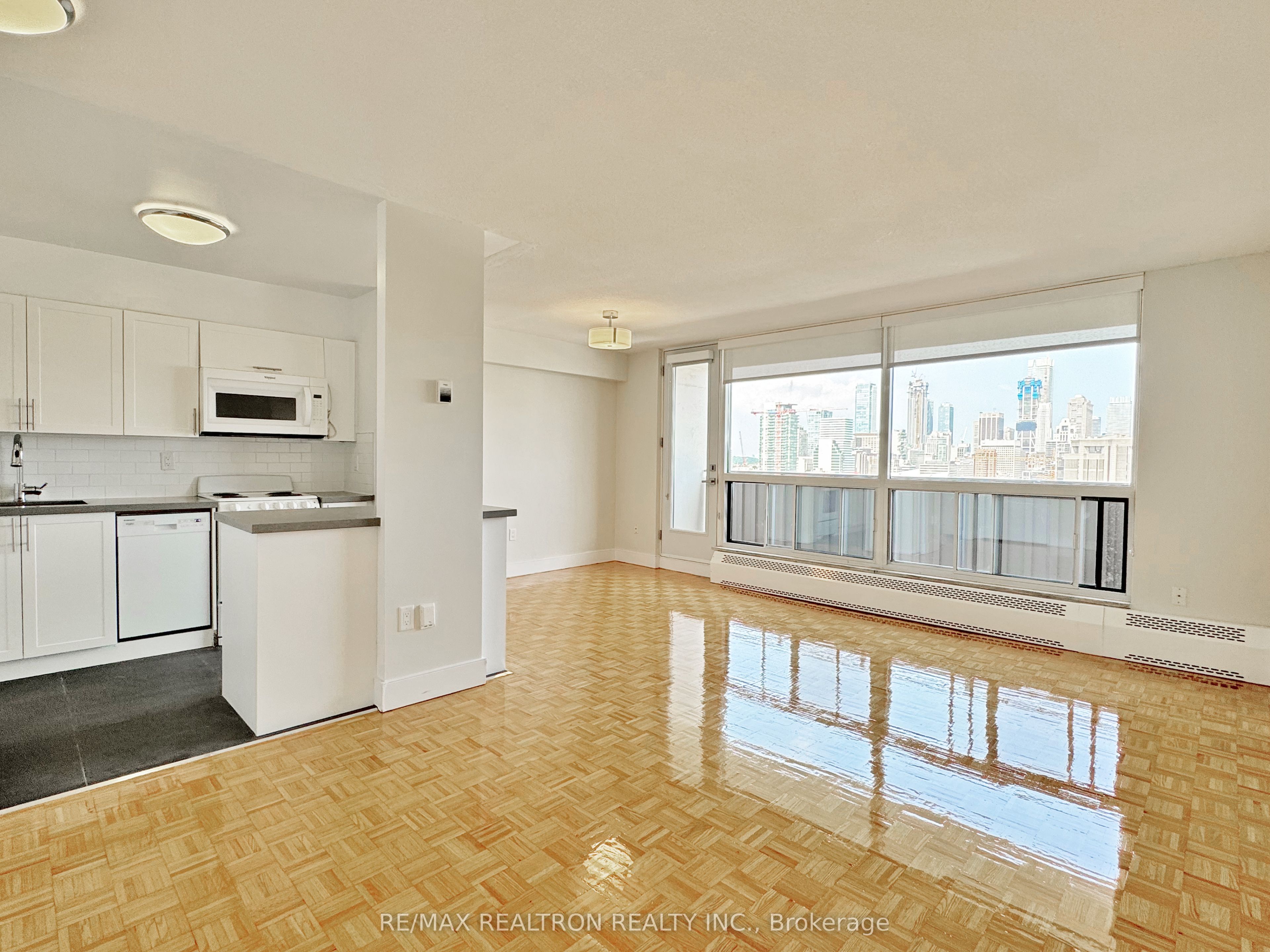 666 Spadina Avenue 1810, Toronto, ON M5S 2H8