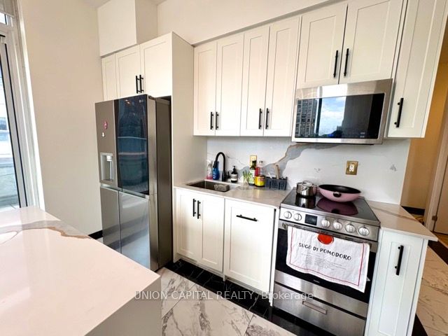 365 Church Street 403, Toronto, ON M5B 1H6 photo 5