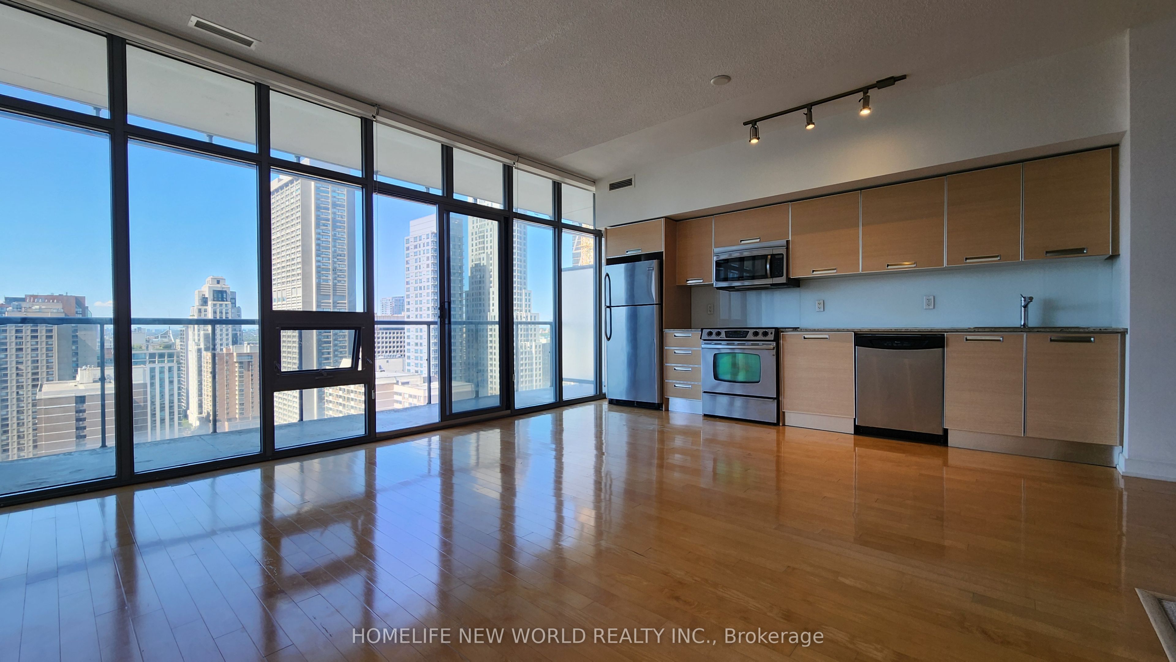 33 Charles Street E 2507, Toronto, ON M4Y 0A2 photo 5