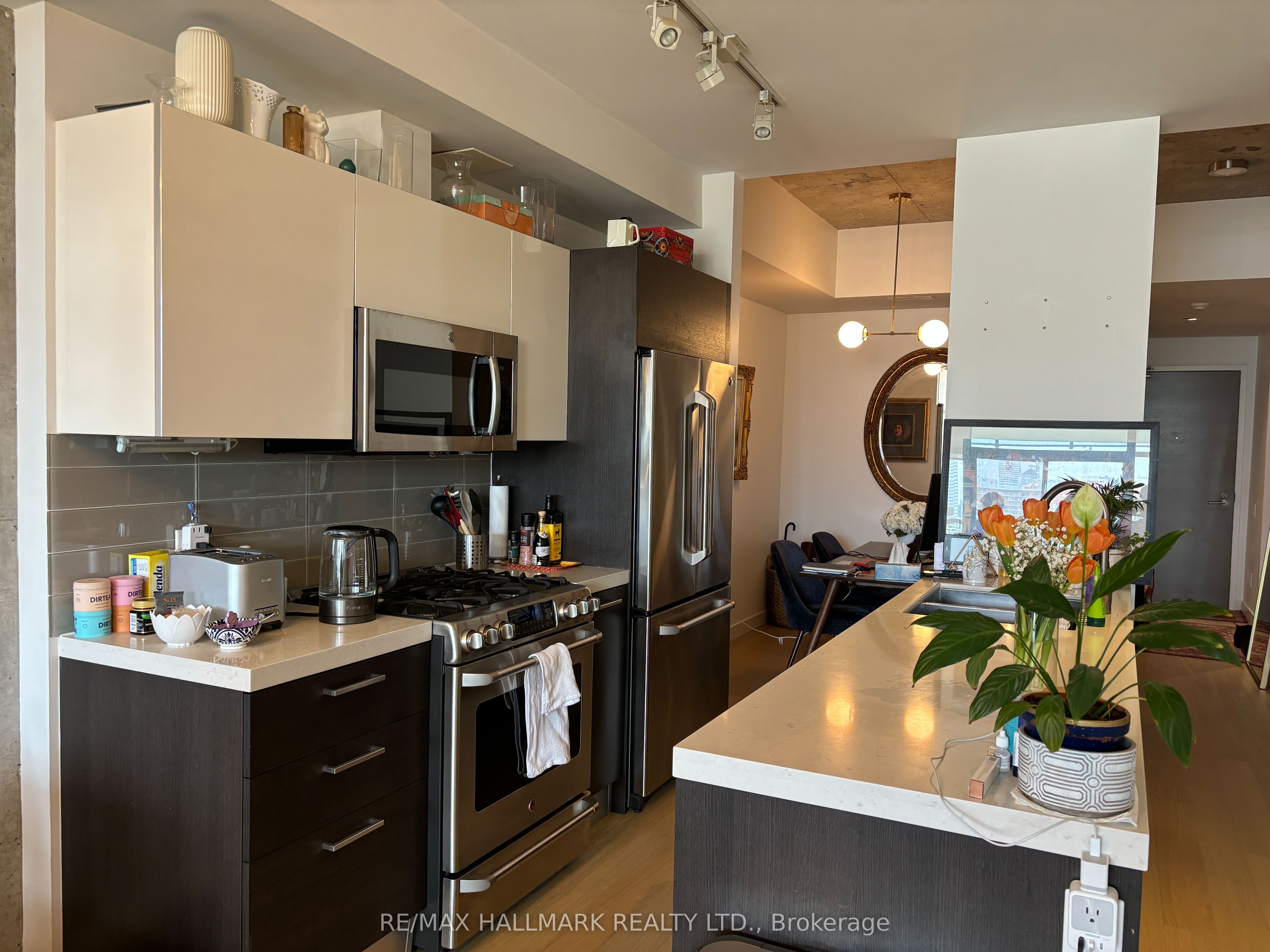25 Stafford Street 612, Toronto, ON M5V 2S2 photo 5