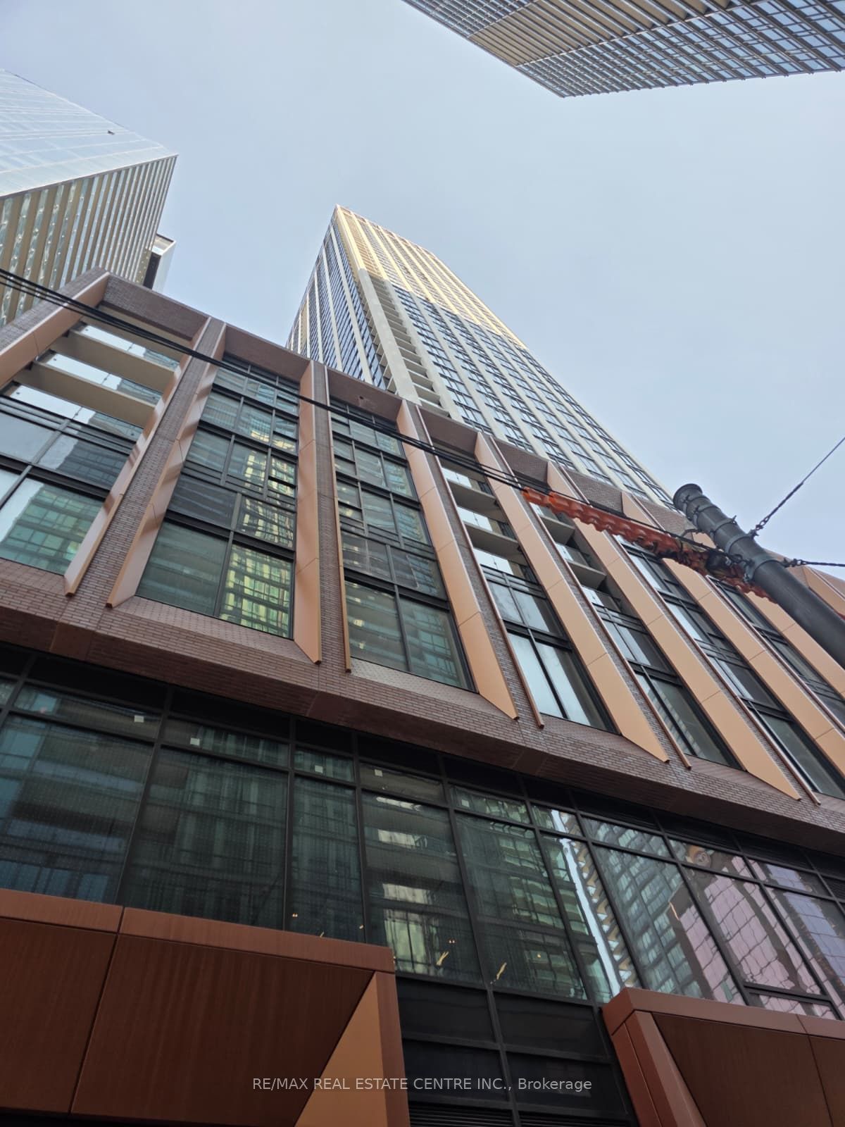 400 King Street W 901, Toronto, ON M5V 1K2 photo 3
