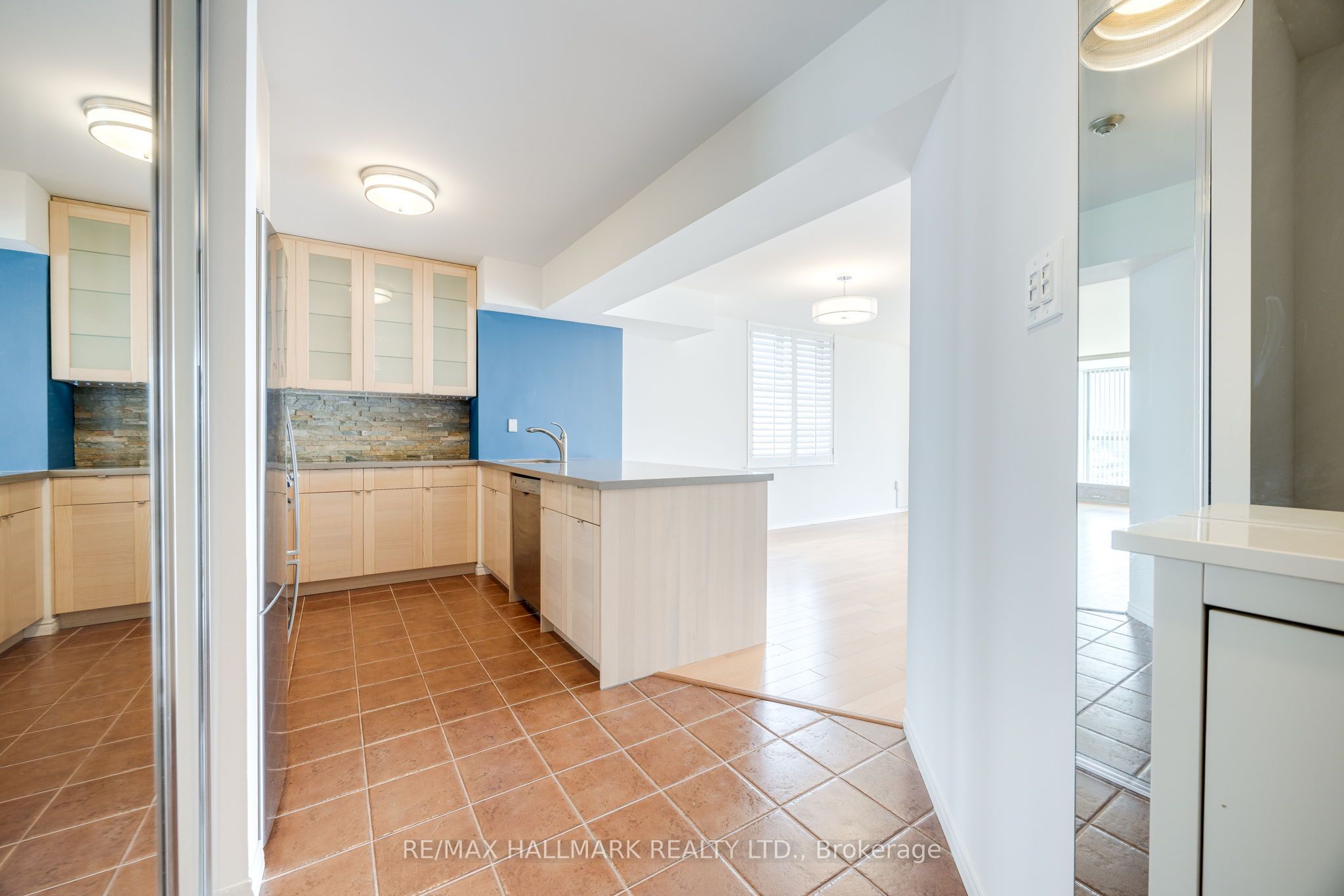 95 Lombard Street 1202, Toronto, ON M5C 2V3 photo 5