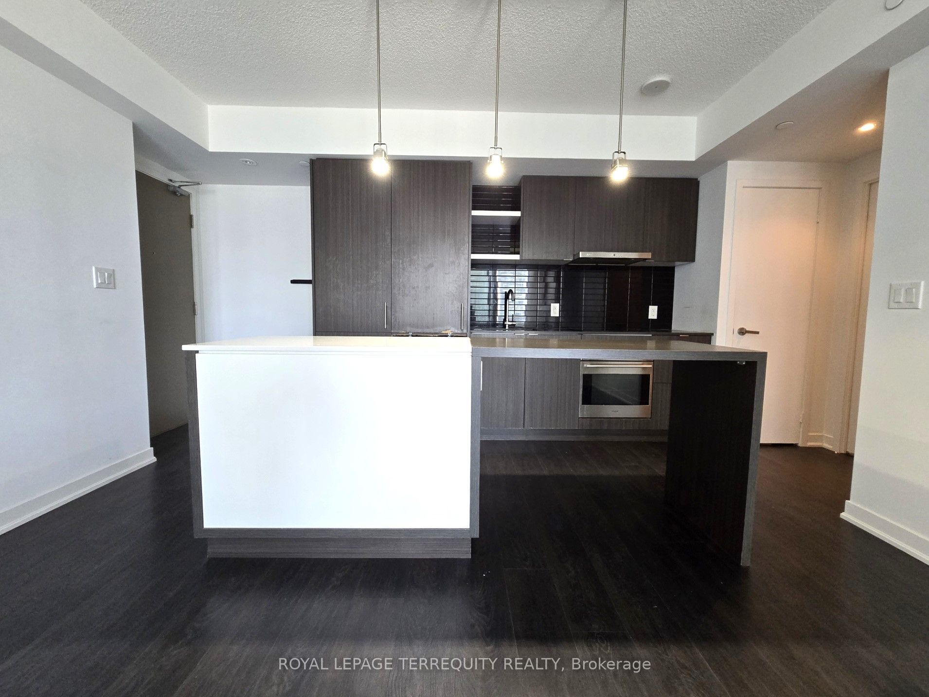 100 Harbour Street 2606, Toronto, ON M5J 0B5 photo 4