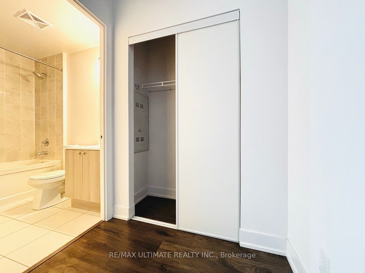68 Merton Street 803, Toronto, ON M4S 0A7 photo 4
