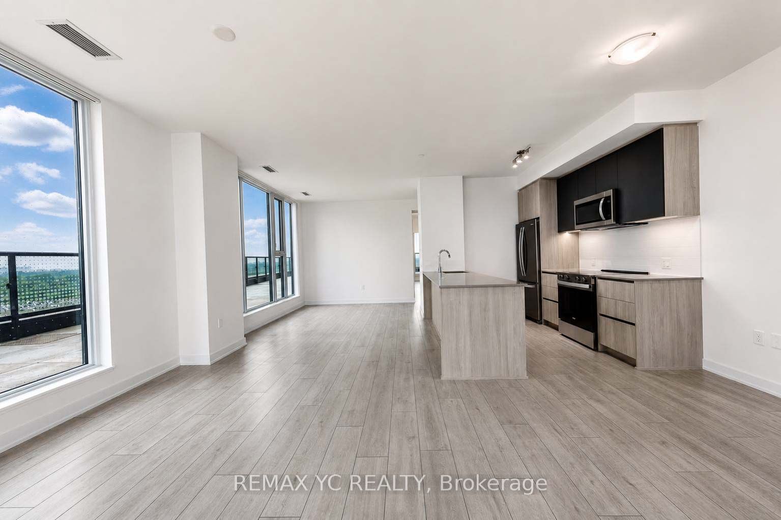 5858 Yonge Street 1022, Toronto, ON M2M 0C6 photo 5