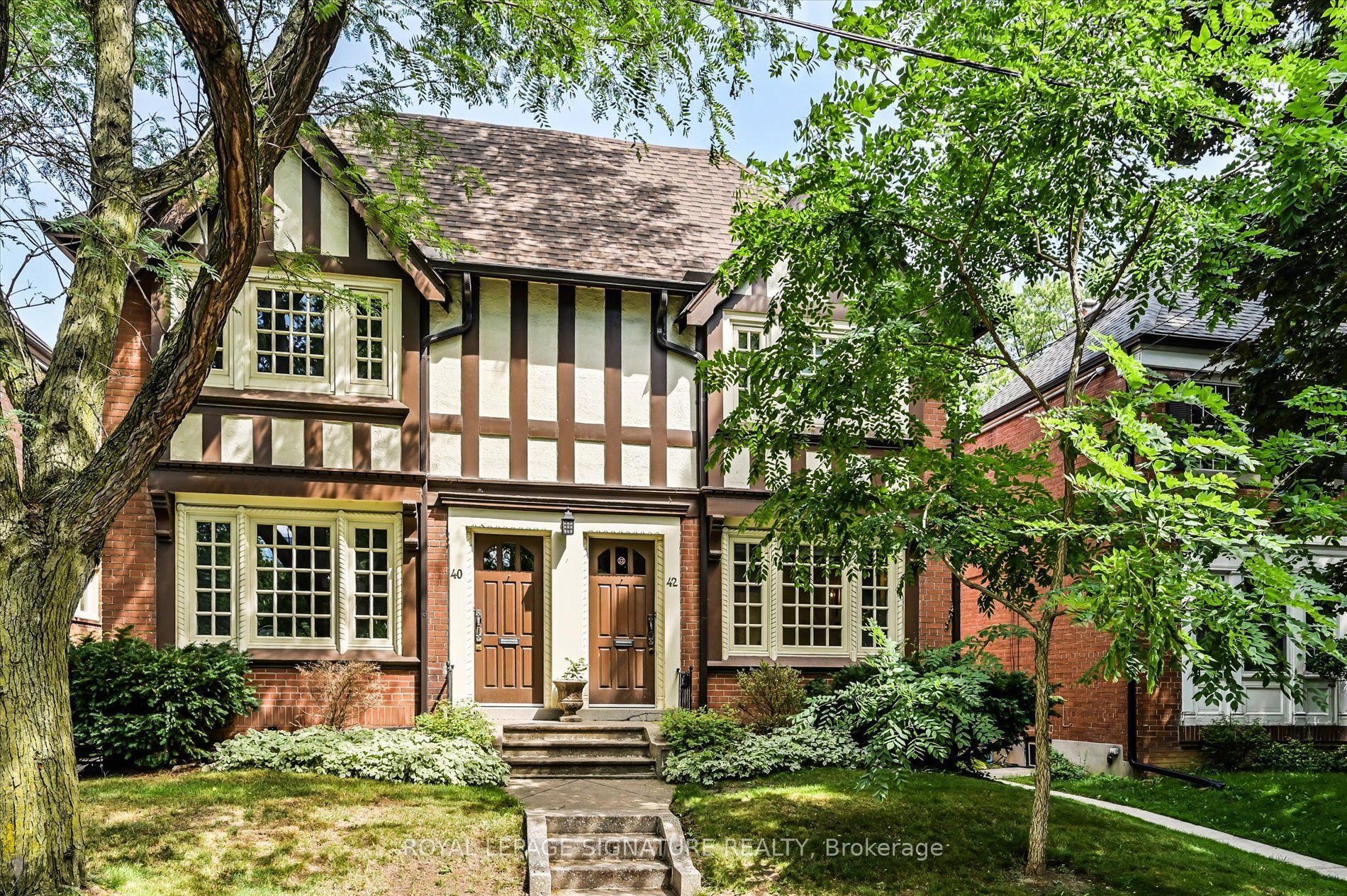 42 Strathgowan Avenue Main, Toronto, ON M4N 1B9 photo 3