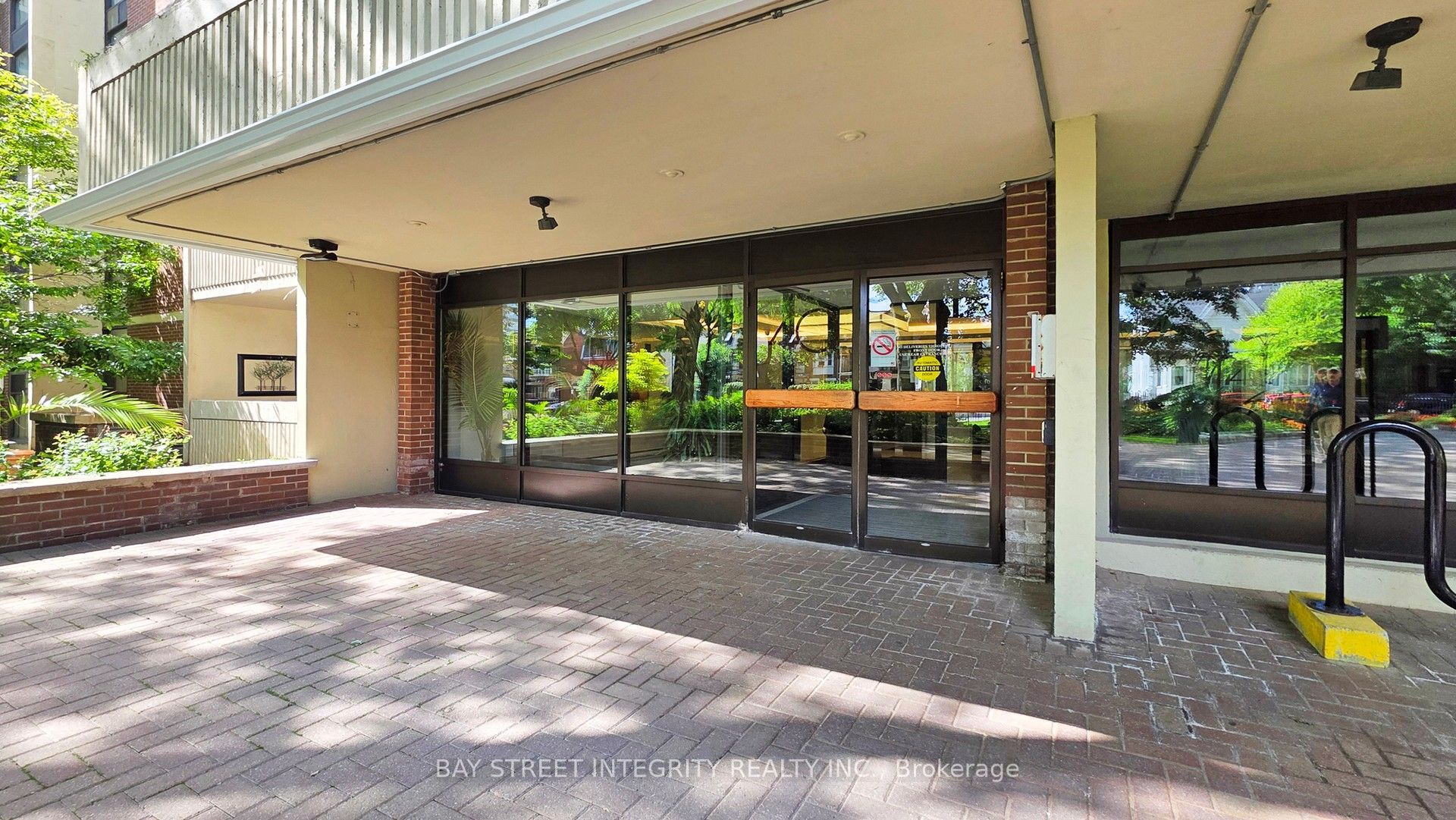 40 Homewood Avenue 3104, Toronto, ON M4Y 2K2 photo 2