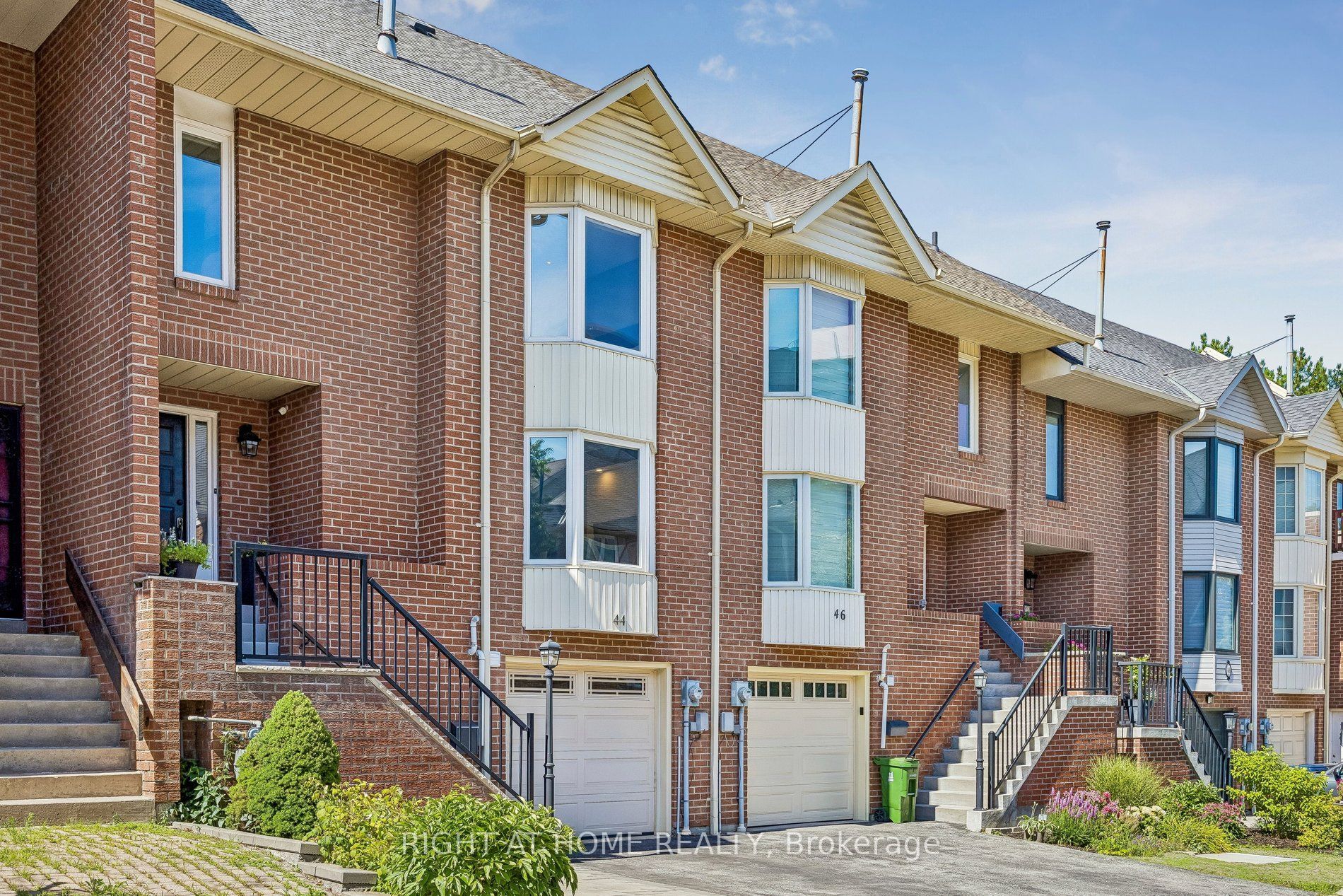 44 Protea Gardens, Toronto, ON M2K 2W6 photo 2