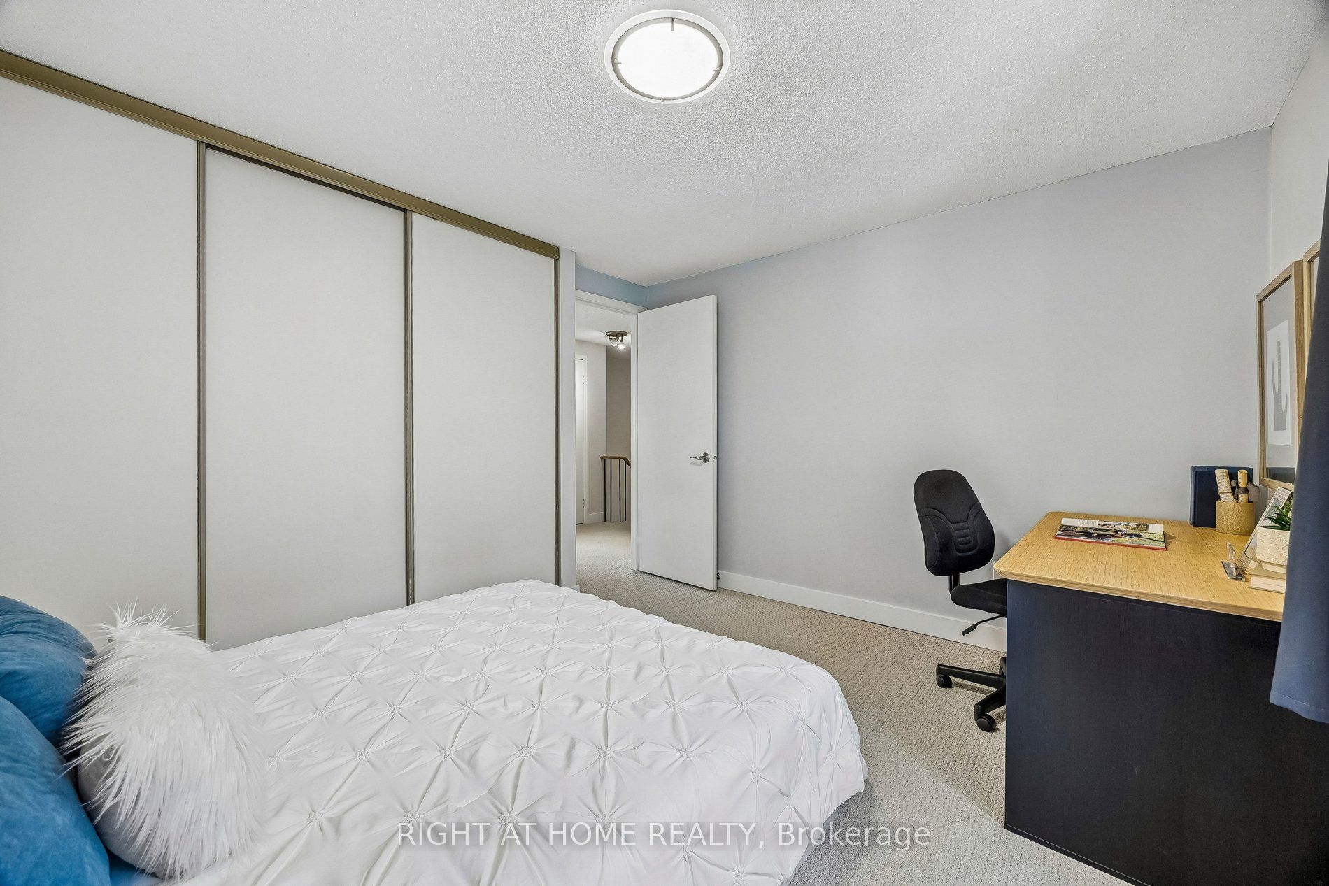 44 Protea Gardens, Toronto, ON M2K 2W6 photo 4