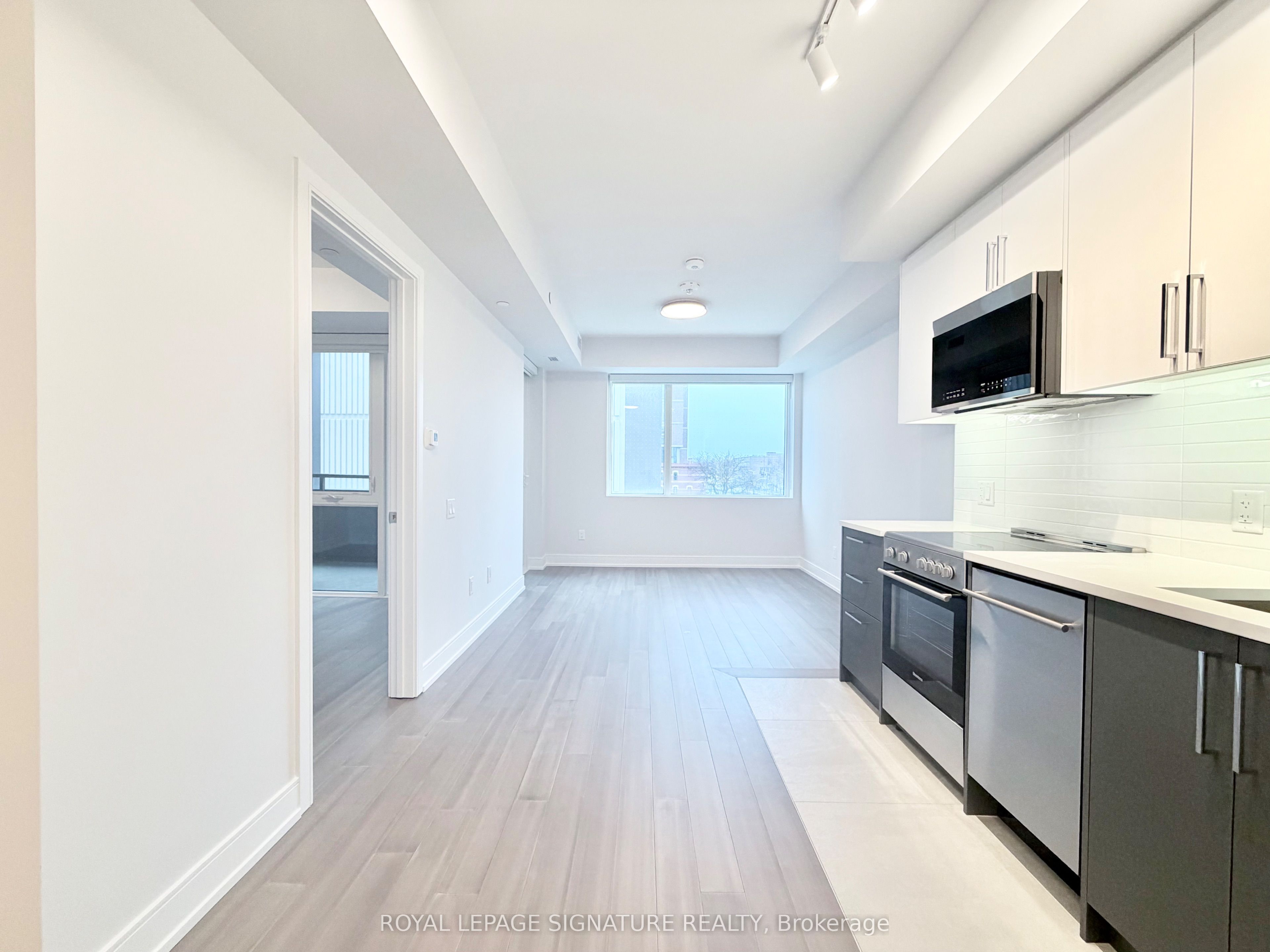 664 Spadina Avenue 903, Toronto, ON M5S 0G4 photo 4
