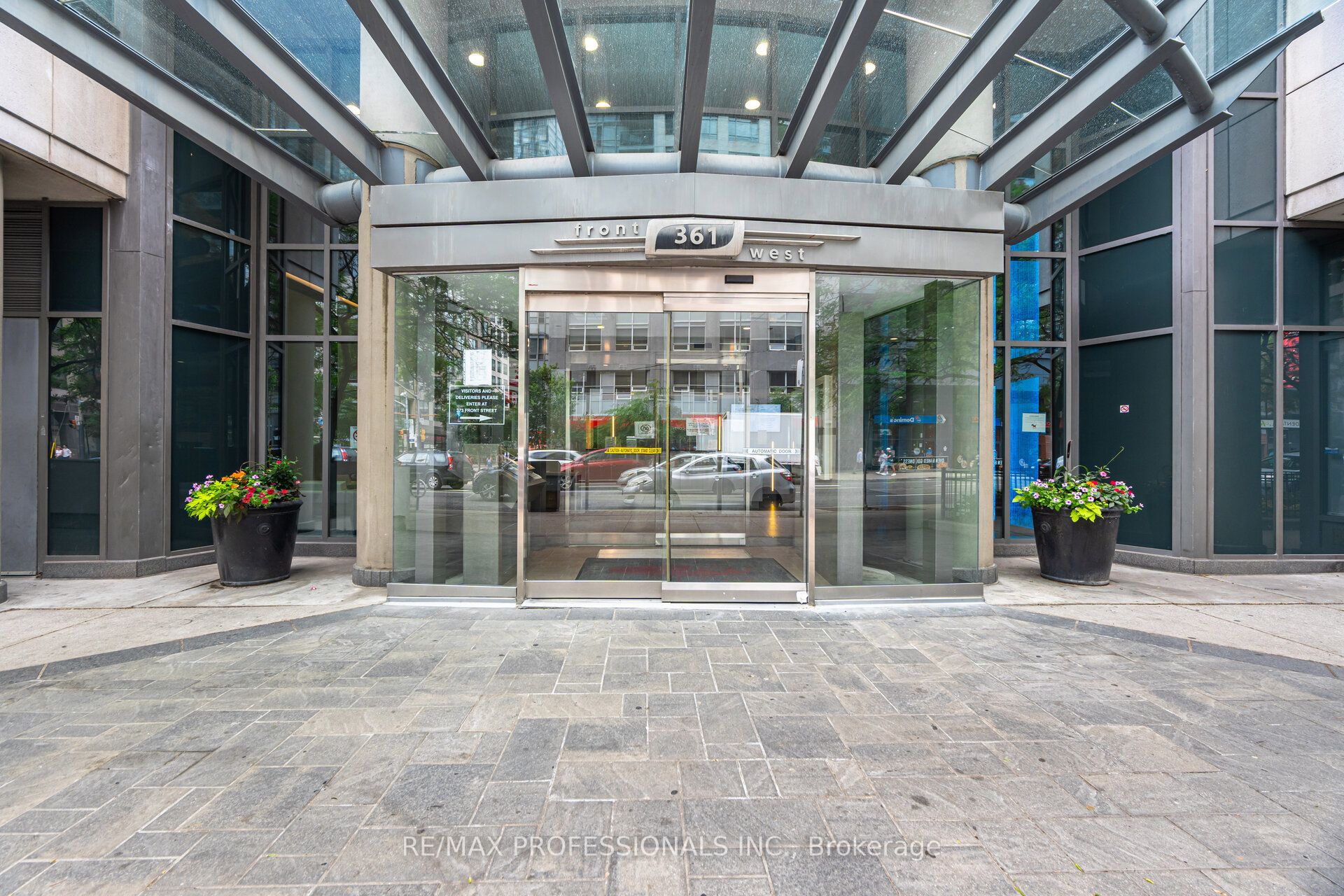 361 Front Street W 3303, Toronto, ON M5V 3R5 photo 2