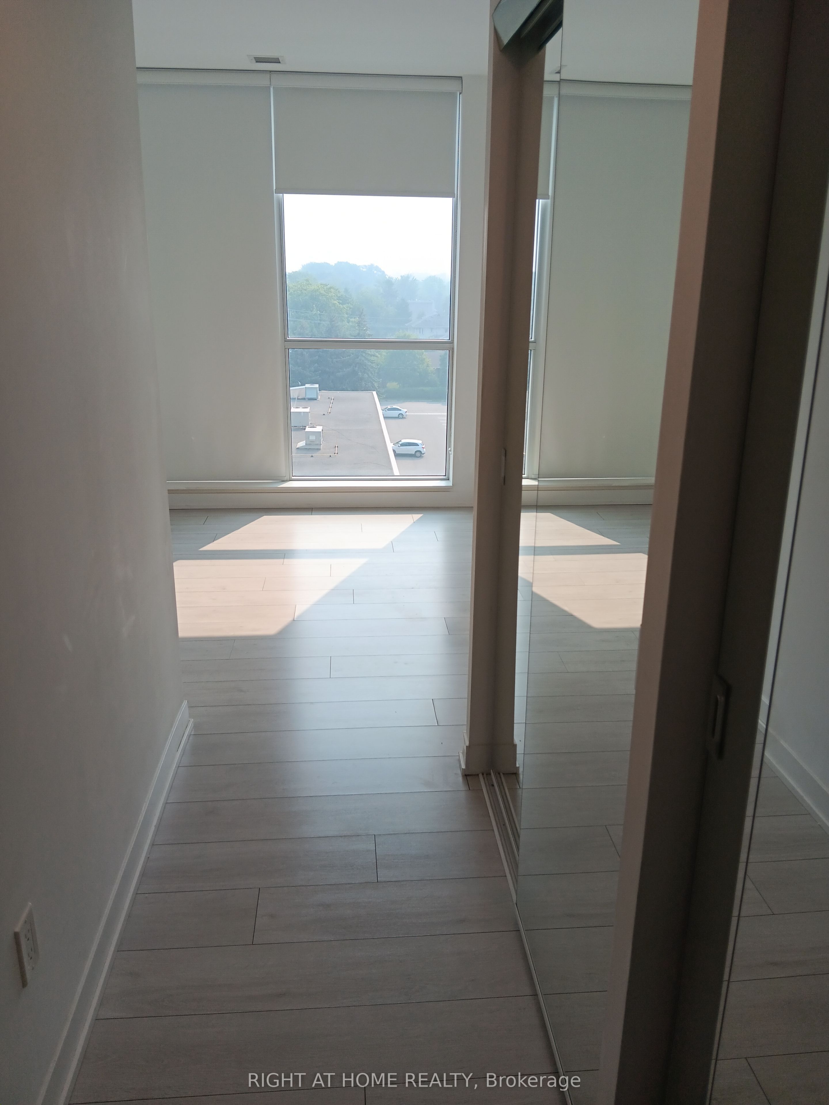 31 Tippett Road 619, Toronto, ON M3H 0C8 photo 4