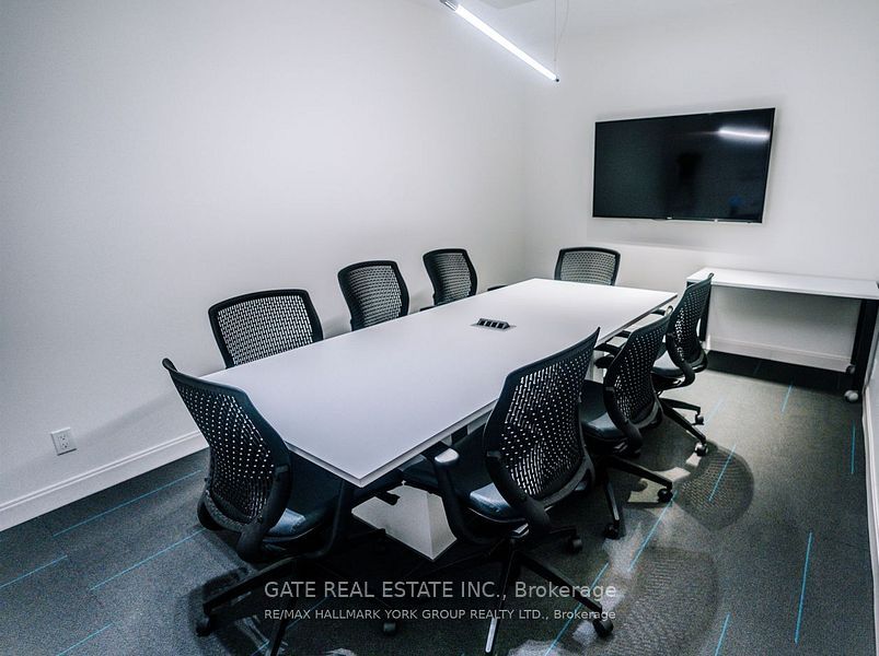 181 DUNDAS Street E 3011, Toronto, ON M5A 0N5 photo 3