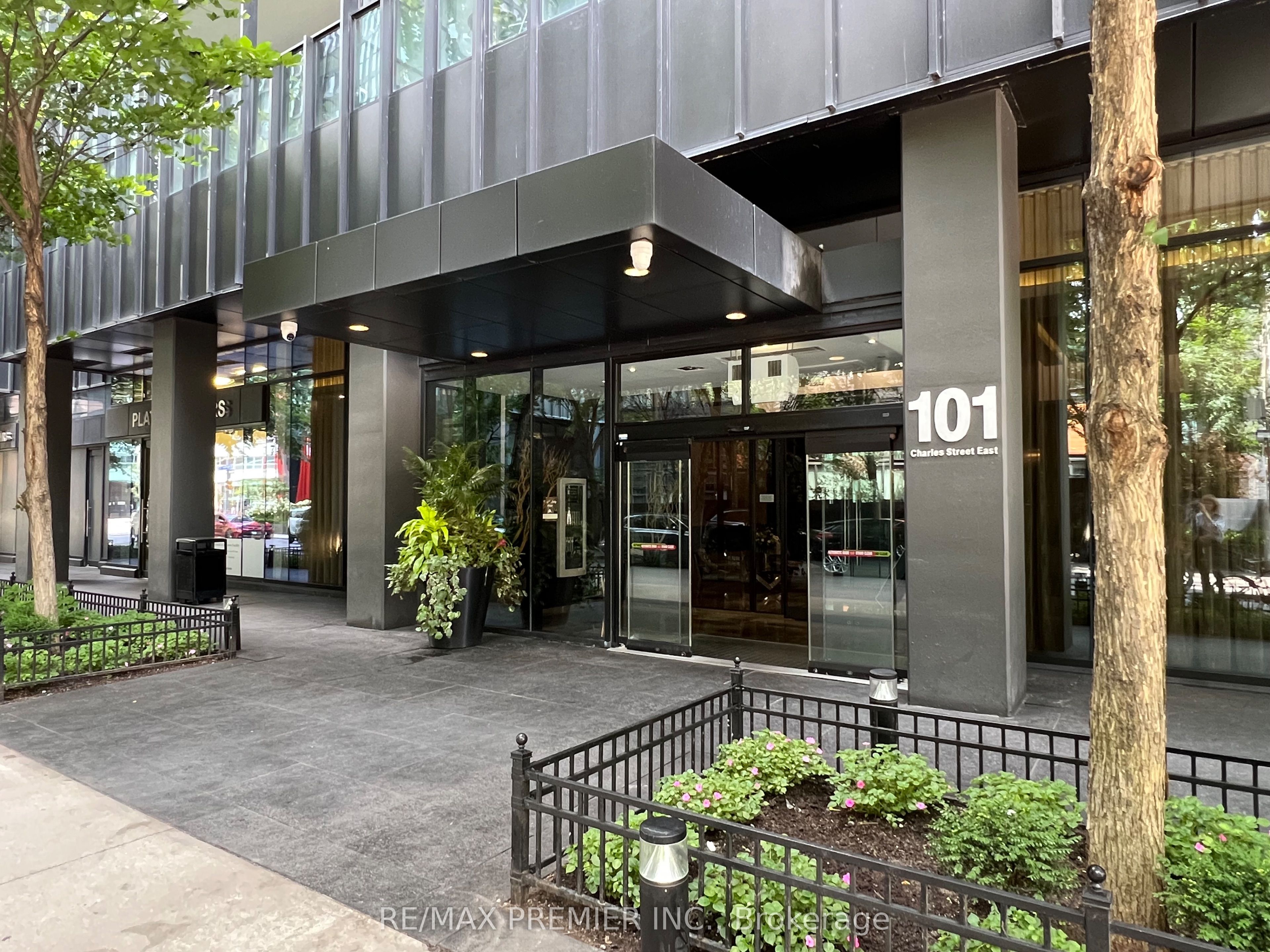 101 Charles Street E 3407, Toronto, ON M4Y 0A9