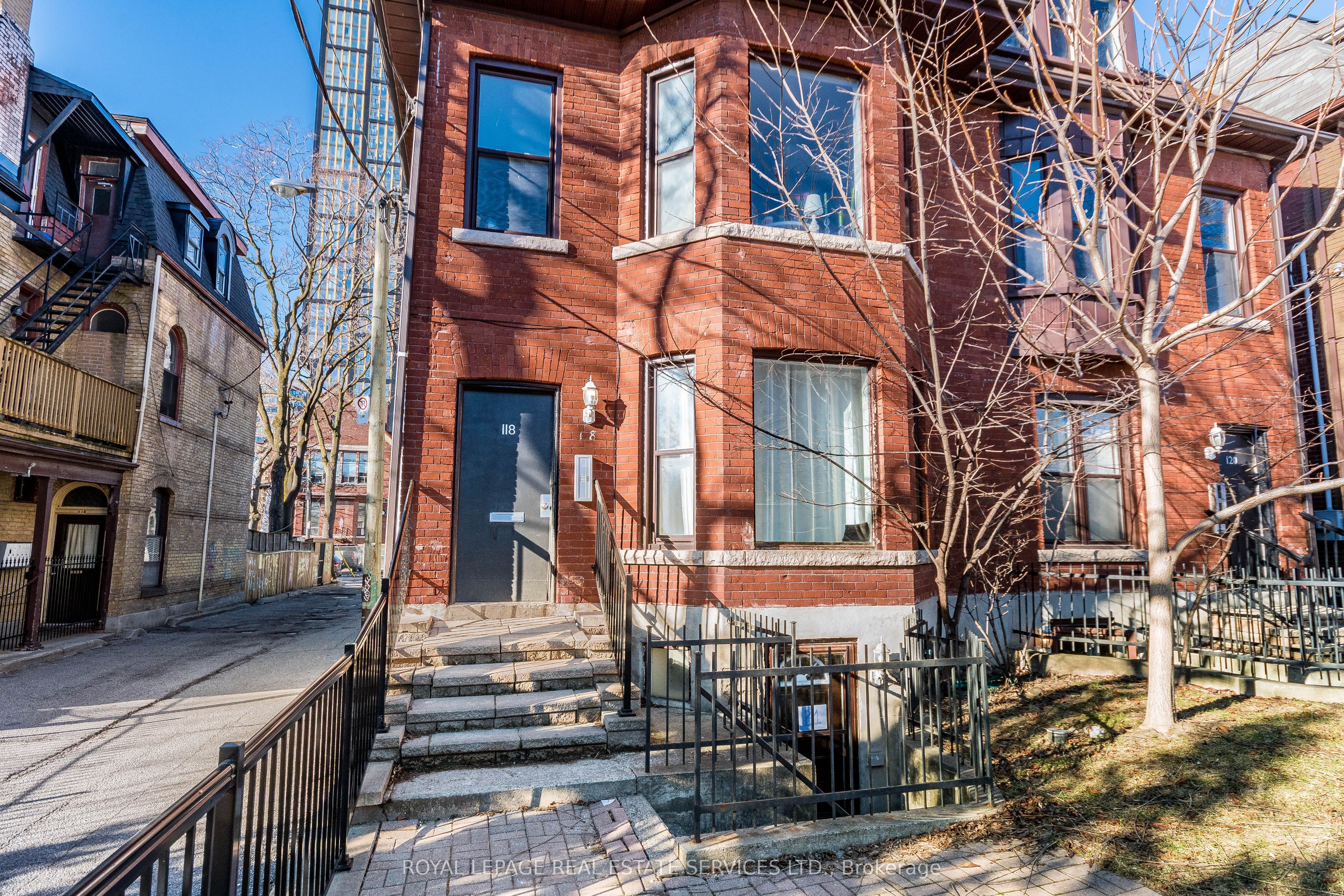 118 Pembroke Street 1, Toronto, ON M5A 2N8 photo 2