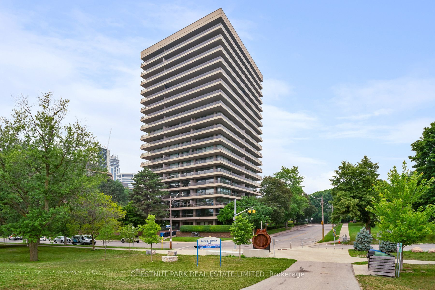 10 Avoca Avenue 501, Toronto, ON M4T 2B7
