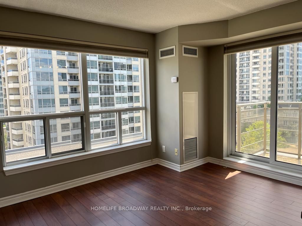 19 Barberry Place 614, Toronto, ON M2K 3E3 photo 3