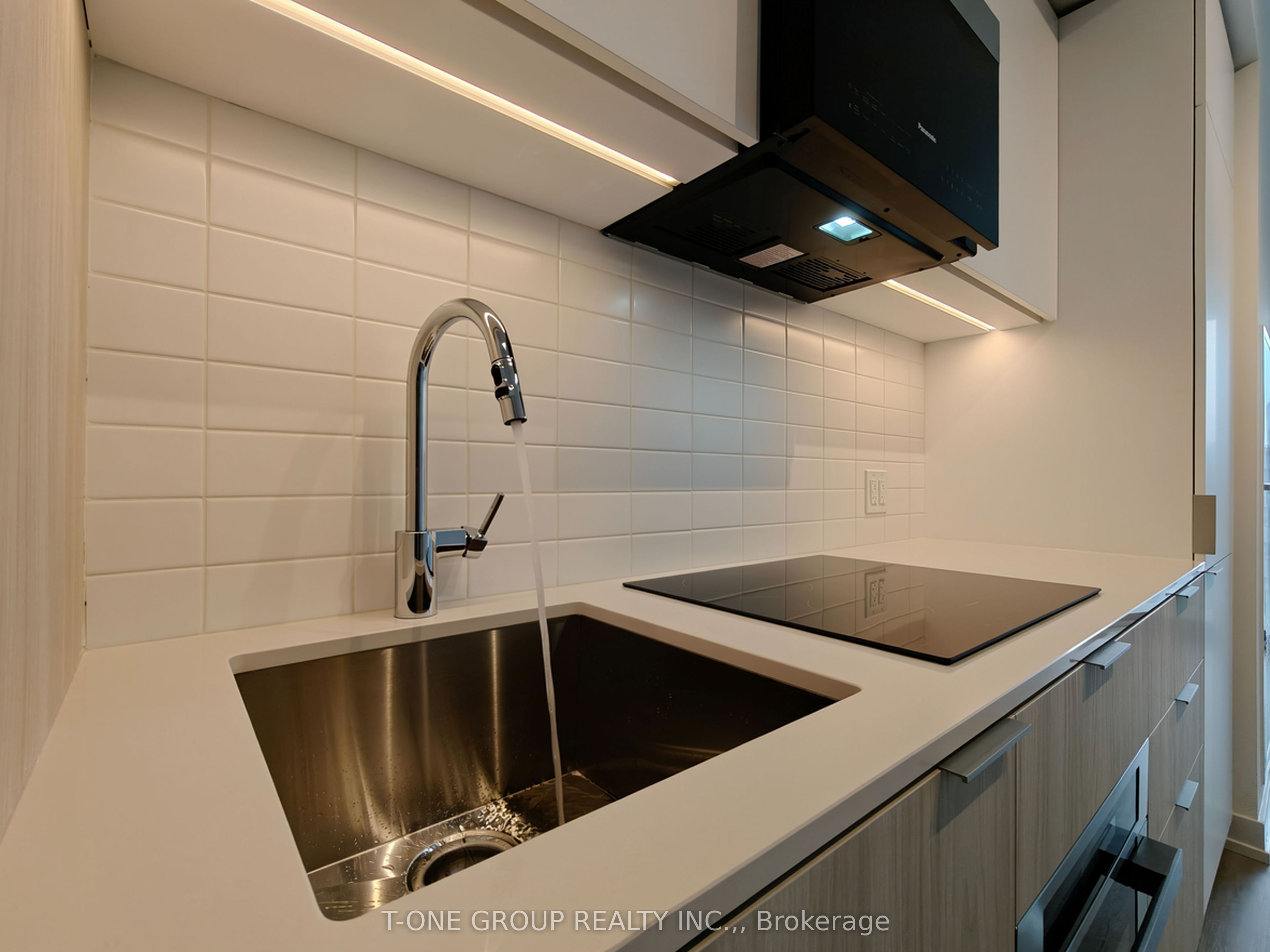 28 Eastern Avenue LPH09, Toronto, ON M5A 0Y2 photo 3