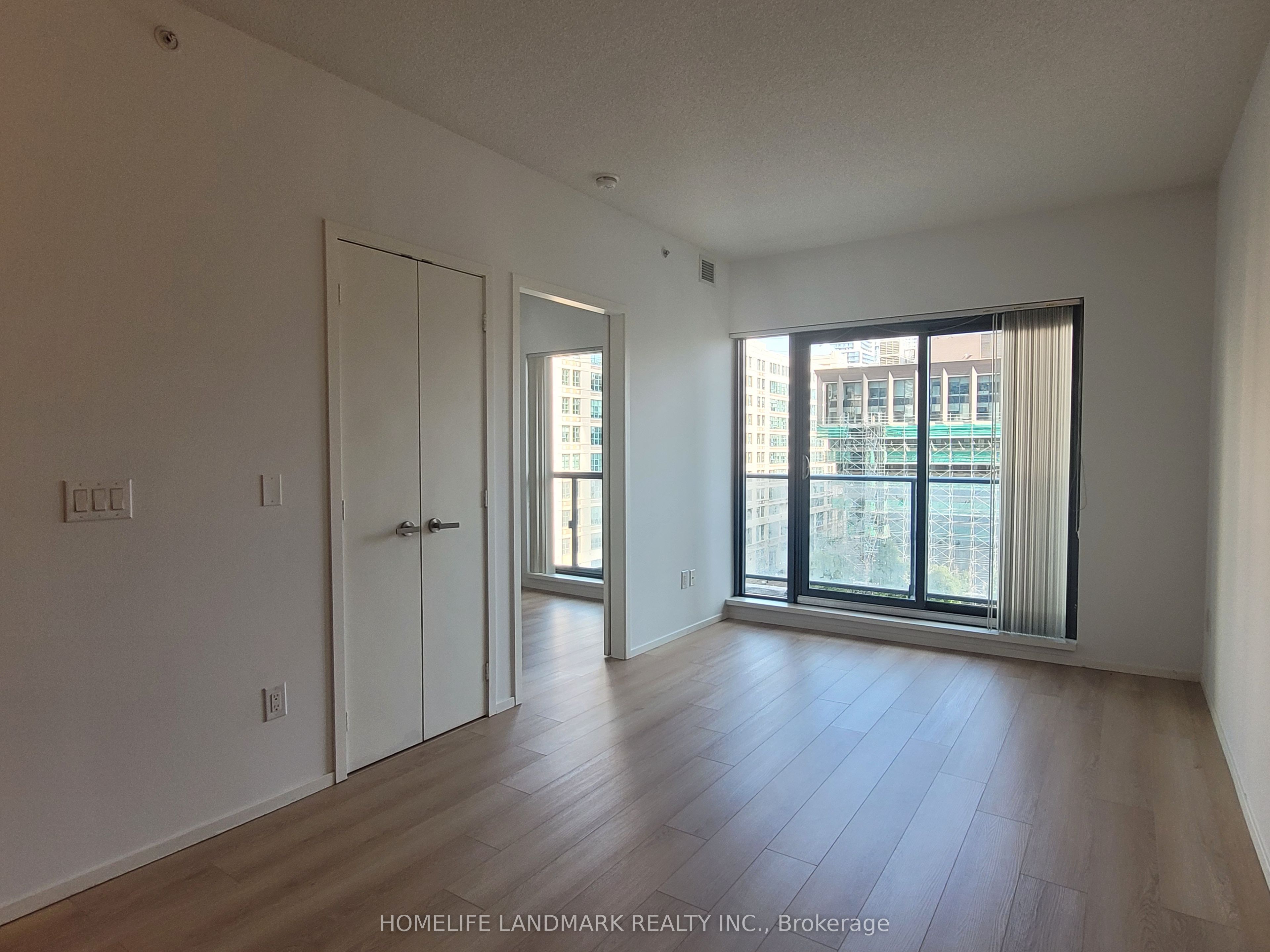 159 Dundas Street E 908, Toronto, ON M5B 0A9 photo 4