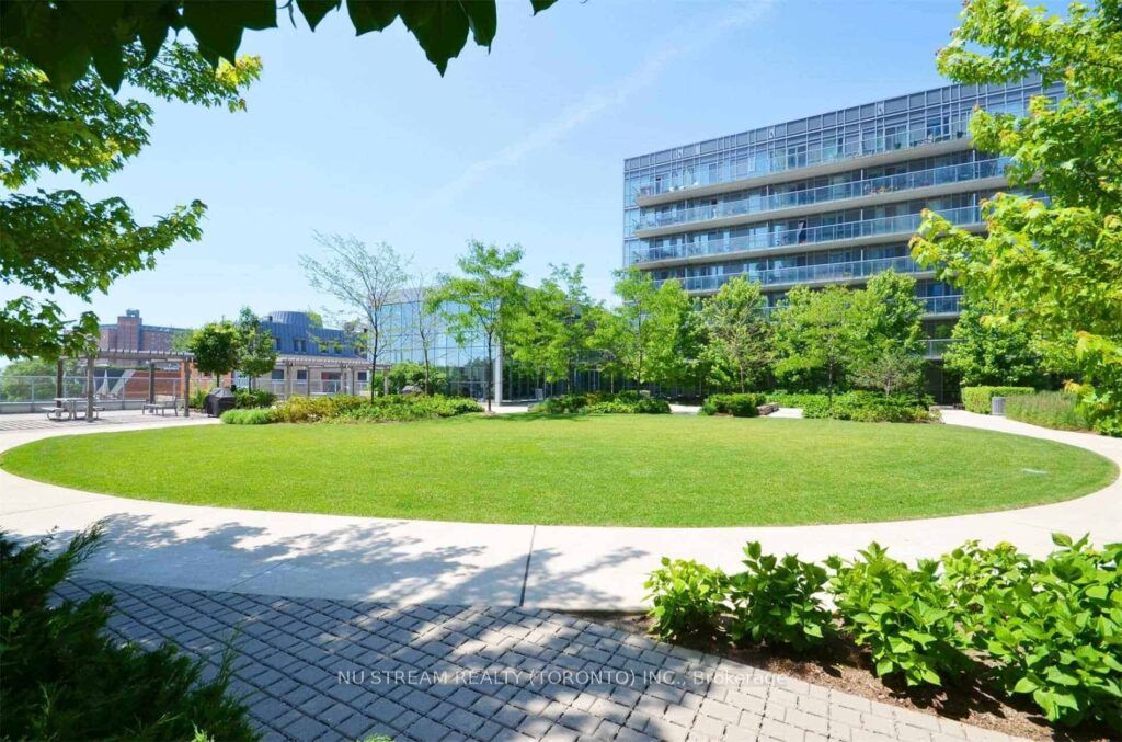 25 Cole Street 719, Toronto, ON M5A 4M3 photo 3