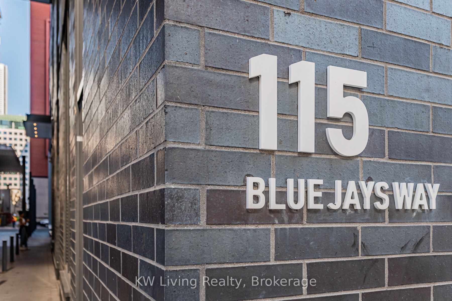 115 Blue Jays Way 819, Toronto, ON M5V 0N4 photo 2
