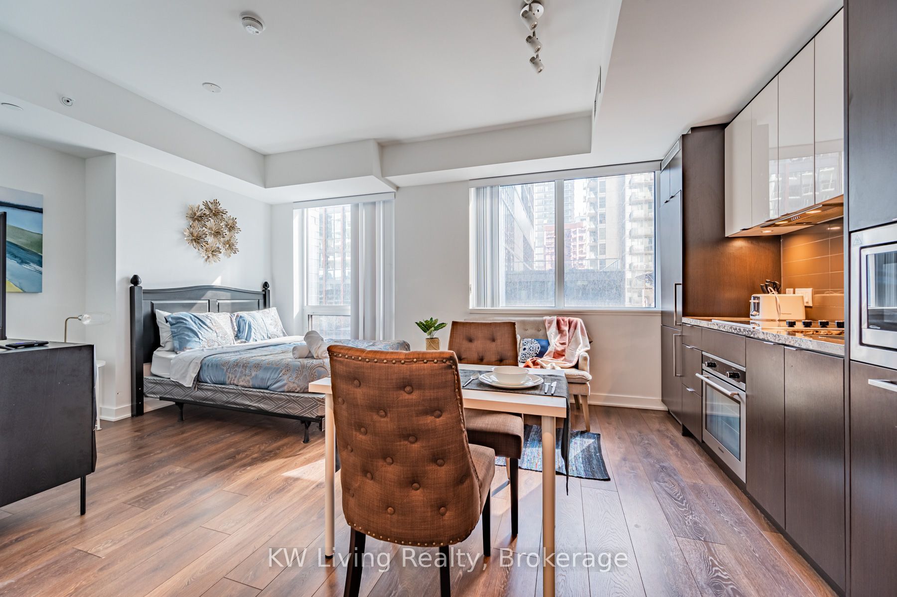 115 Blue Jays Way 819, Toronto, ON M5V 0N4 photo 5