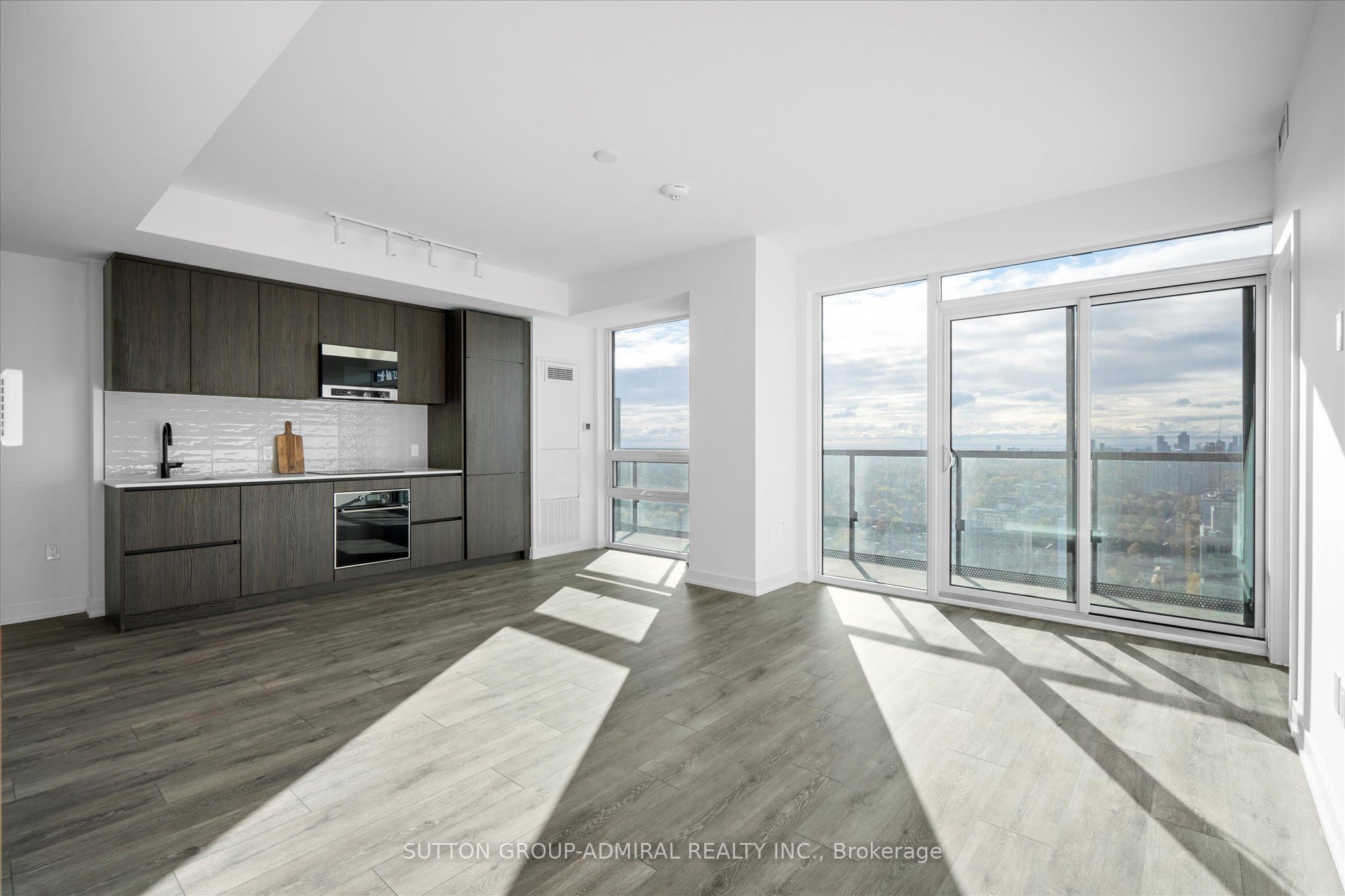 127 Broadway Avenue 2902, Toronto, ON M4P 1V7