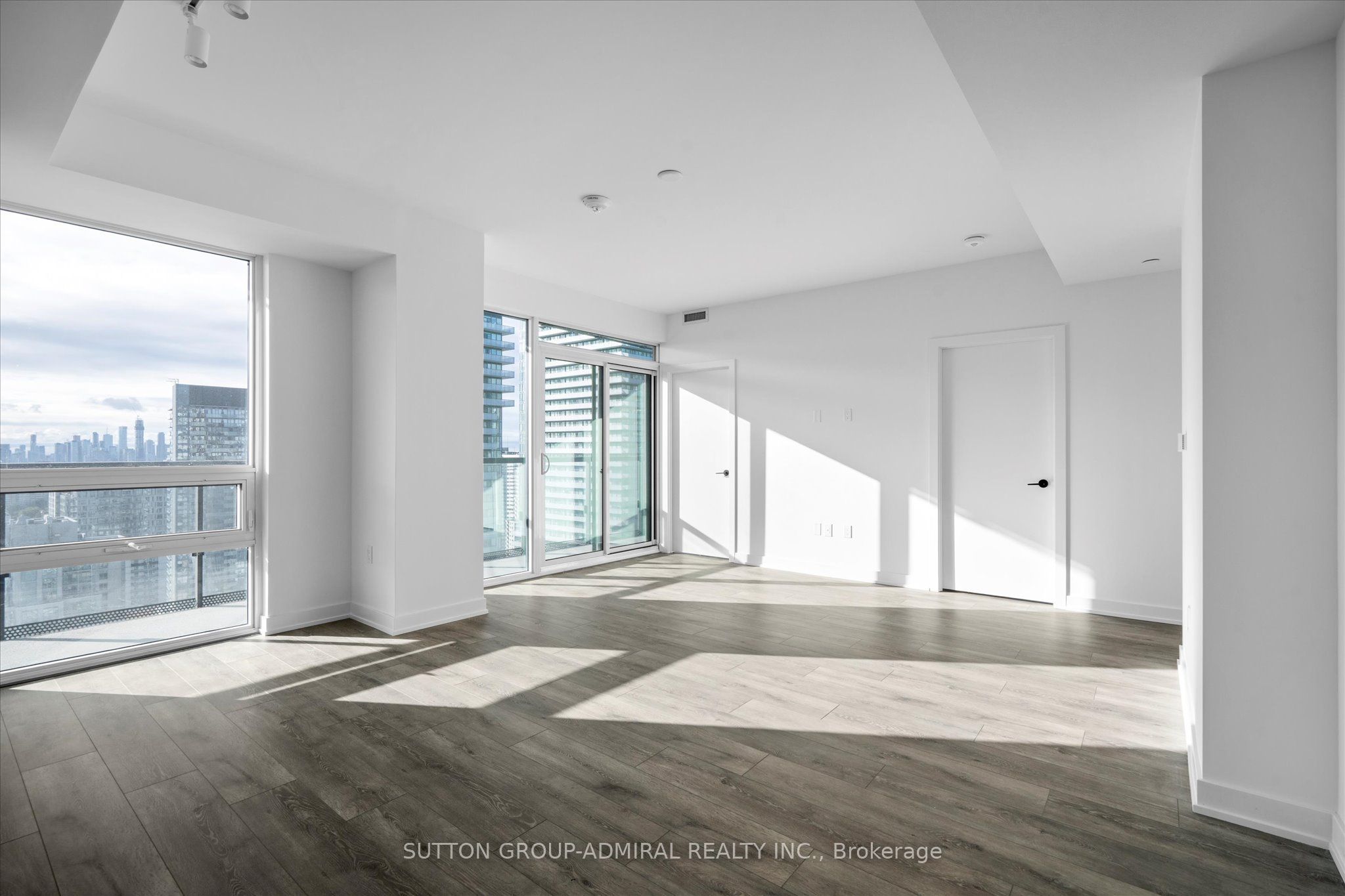 127 Broadway Avenue 2902, Toronto, ON M4P 1V7 photo 4