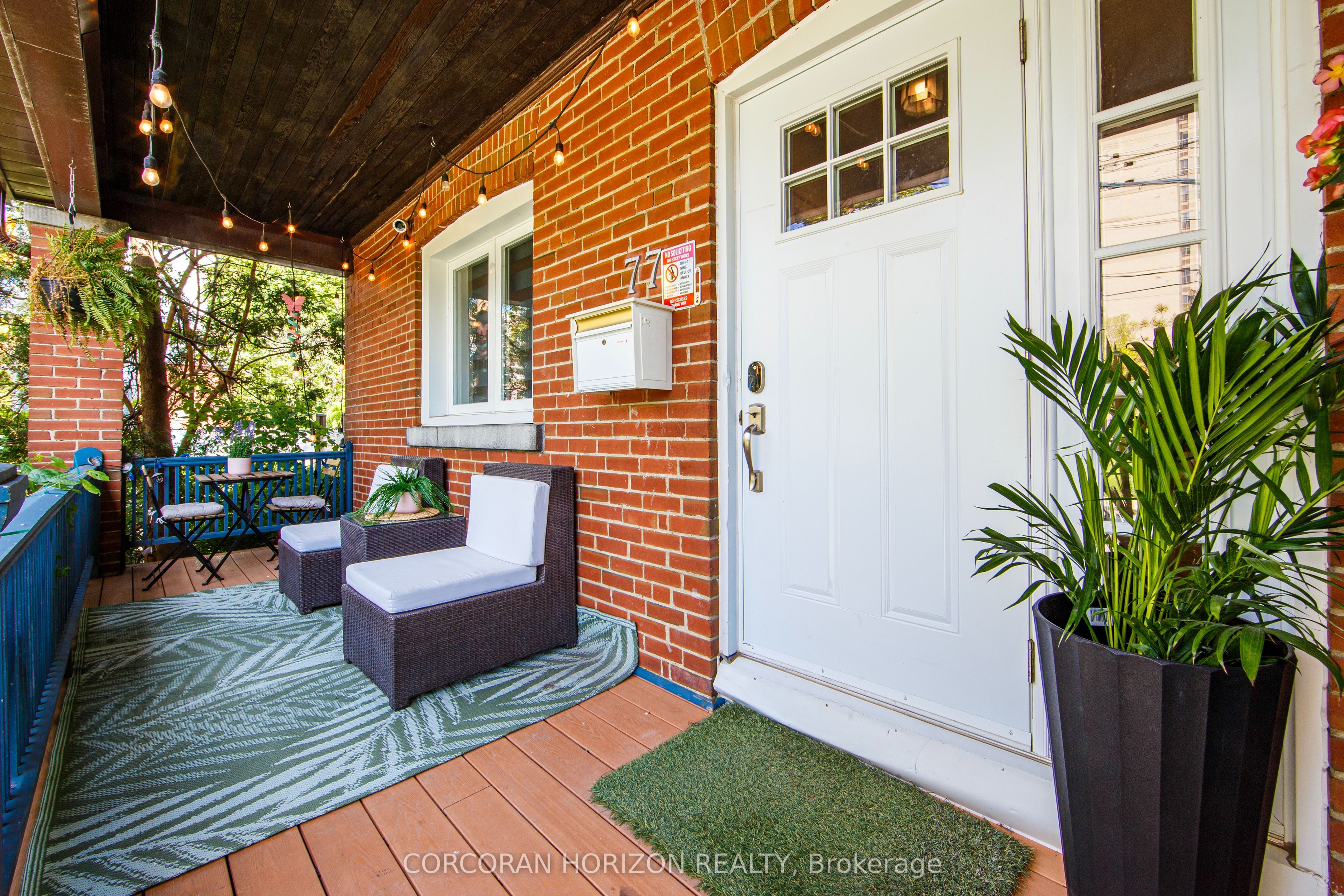 77 Montgomery Avenue, Toronto, ON M4R 1E1 photo 3