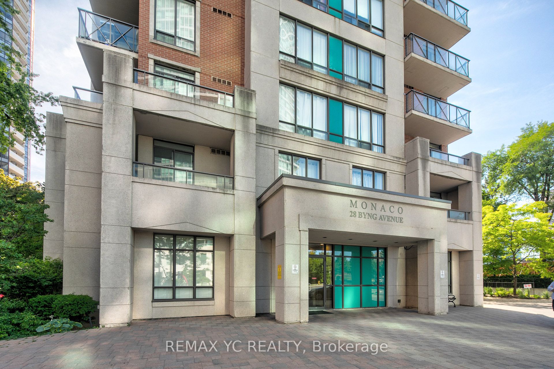 28 Byng Avenue 802, Toronto, ON M2N 7H4