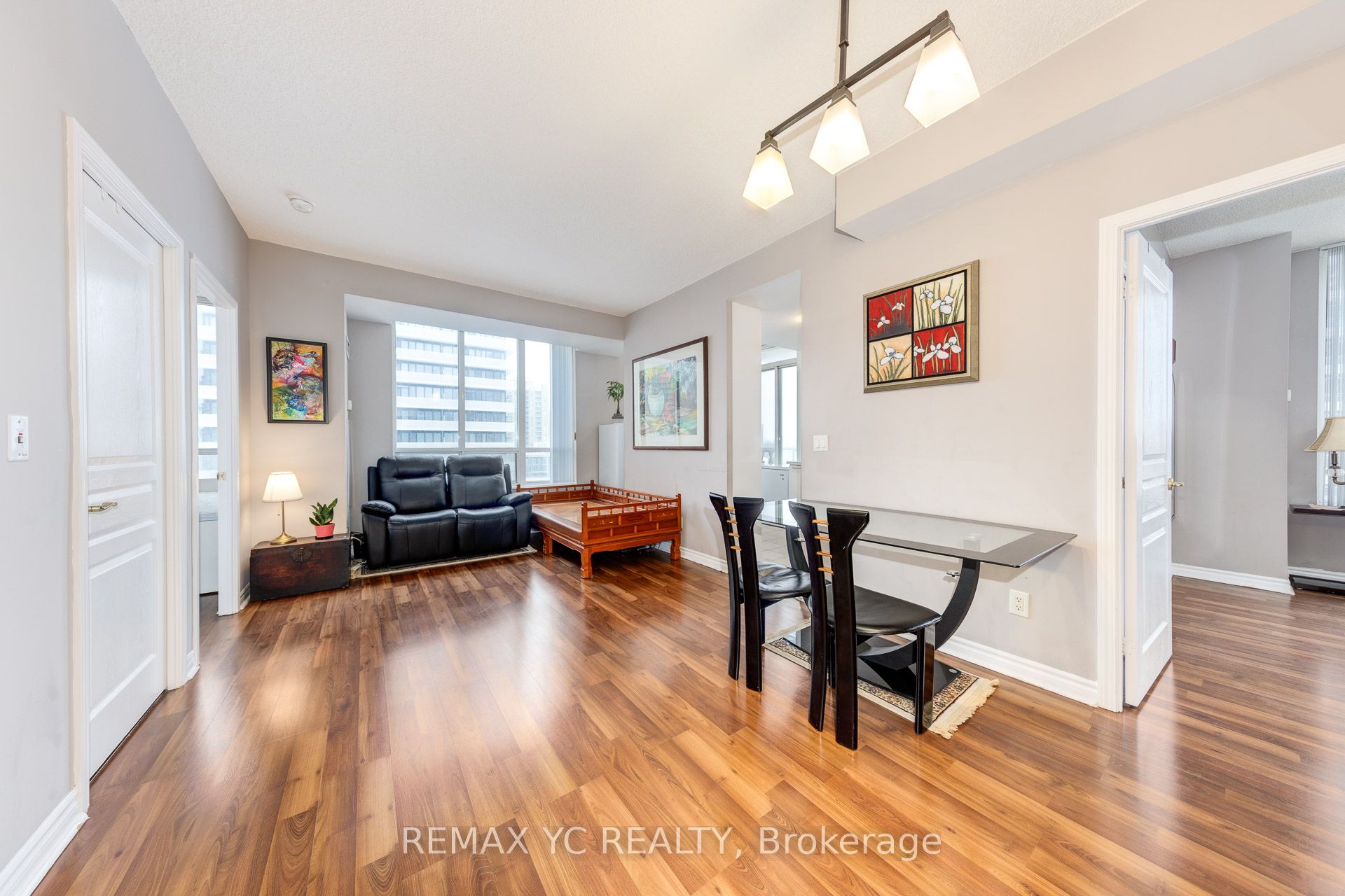 28 Byng Avenue 802, Toronto, ON M2N 7H4 photo 4