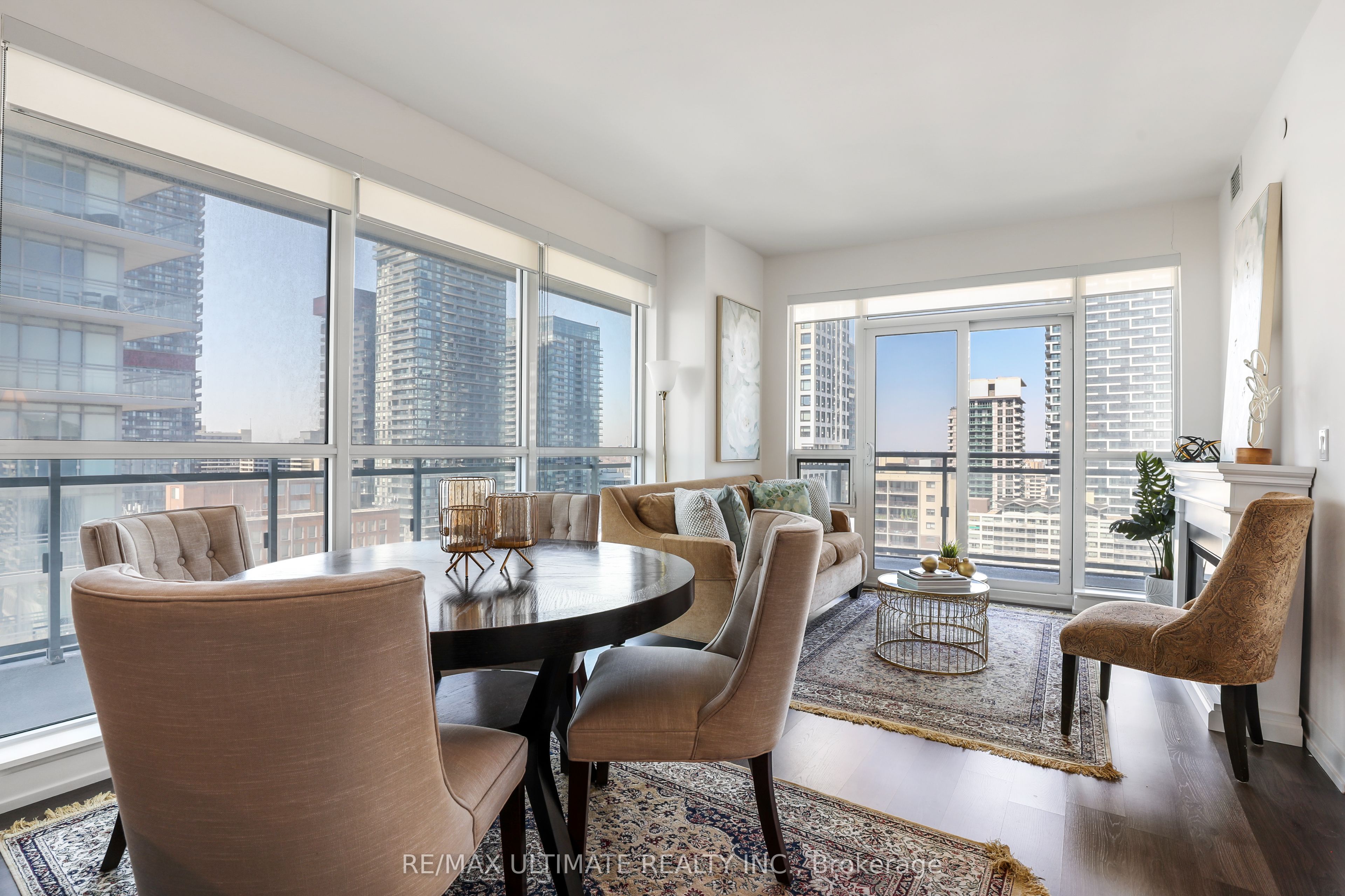 98 Lillian Street 1812, Toronto, ON M4S 0A5 photo 2