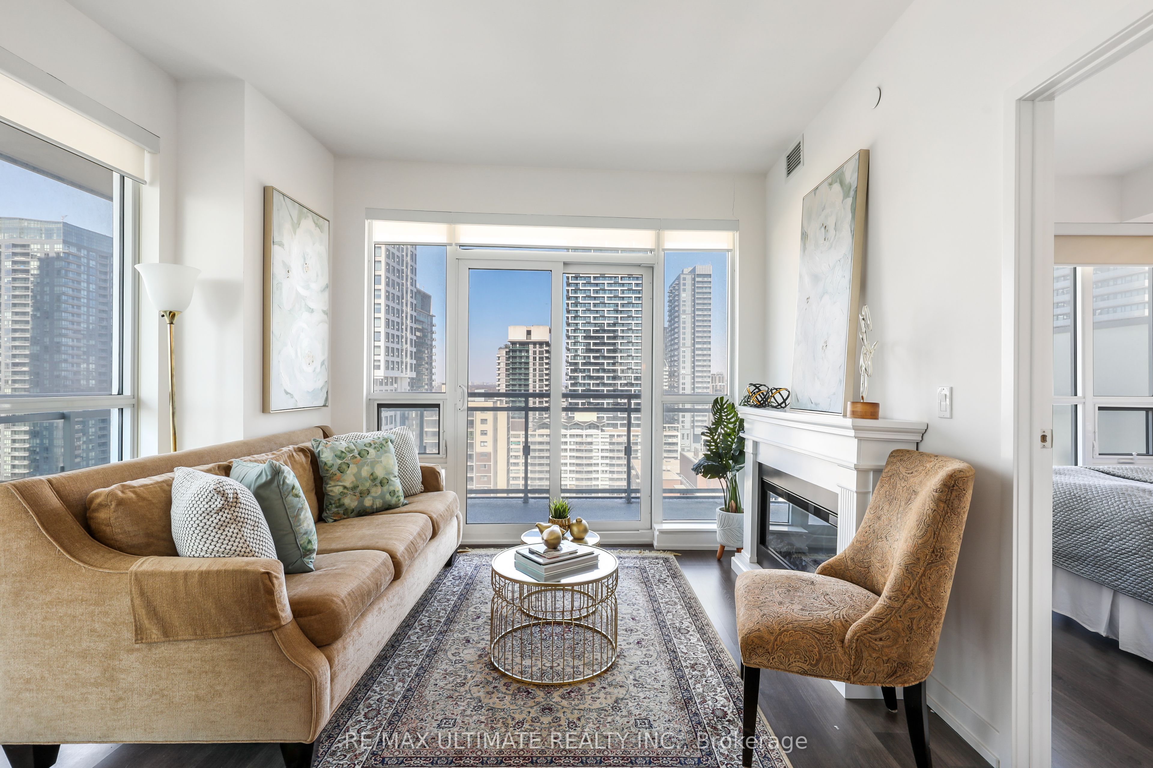 98 Lillian Street 1812, Toronto, ON M4S 0A5 photo 4