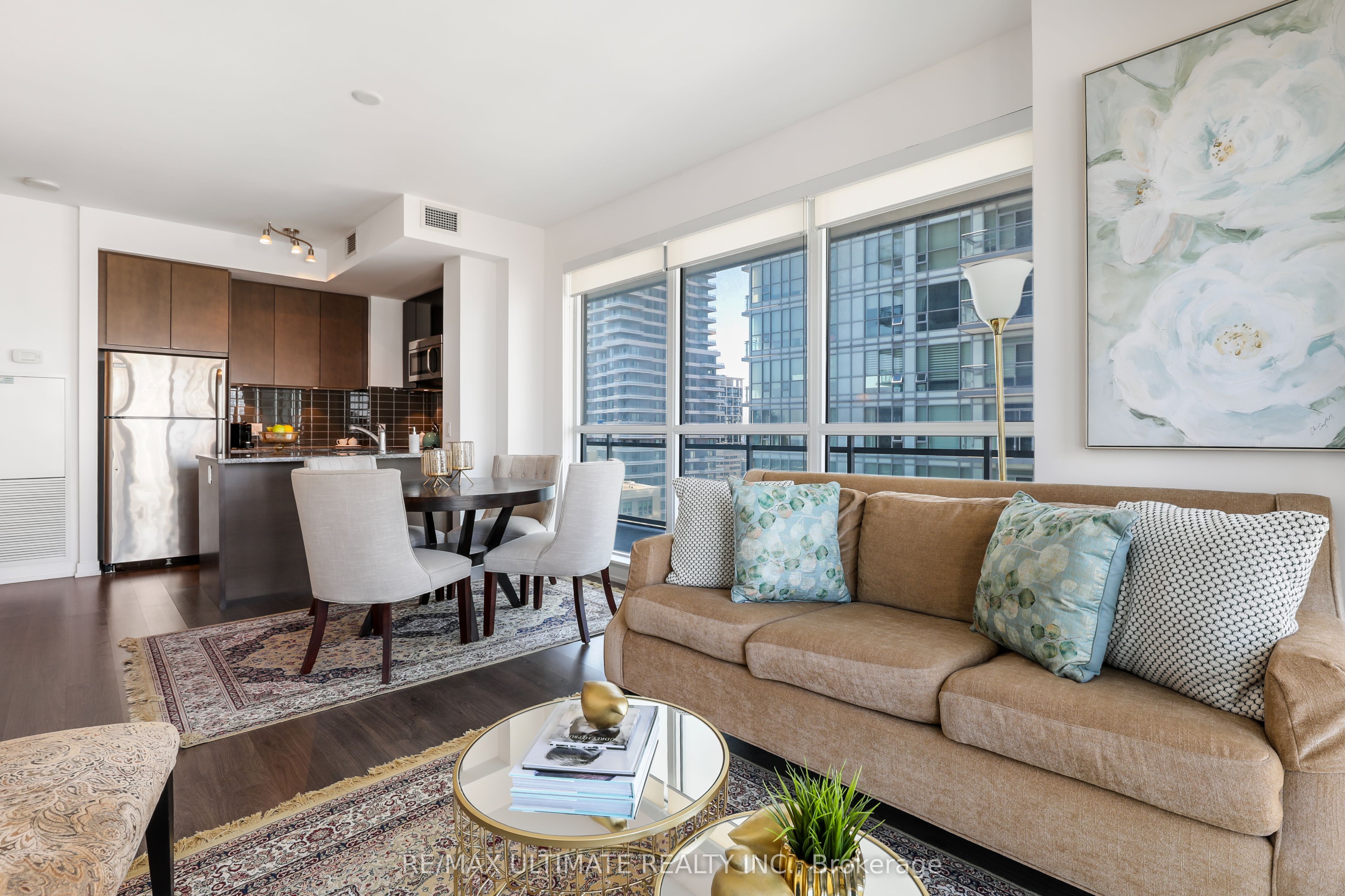 98 Lillian Street 1812, Toronto, ON M4S 0A5 photo 5