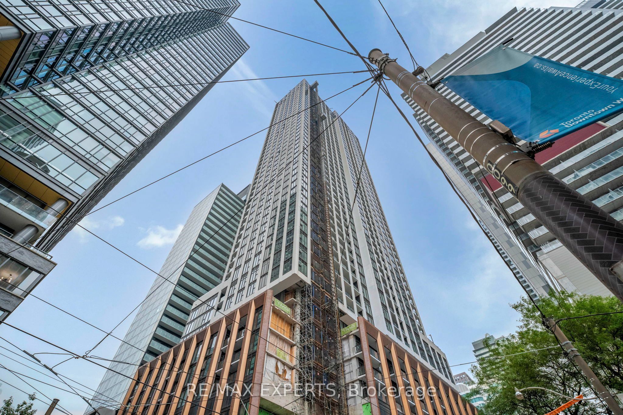 400 King Street 1028, Toronto, ON M5V 1K2