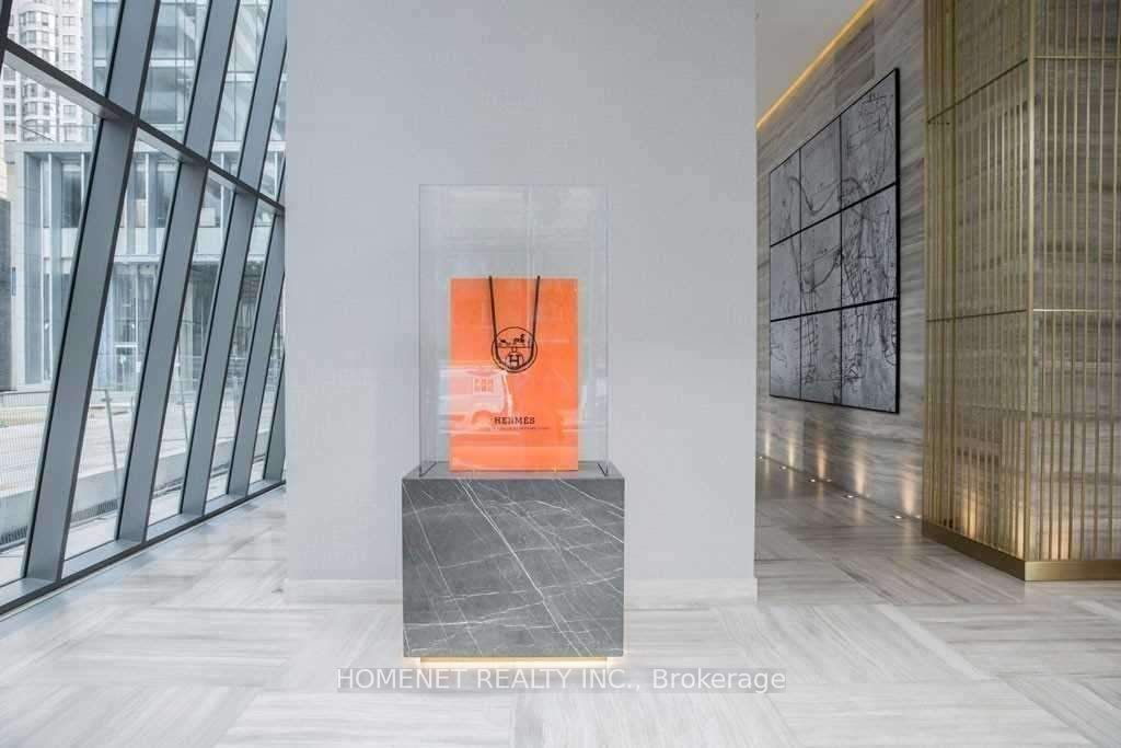 50 Charles Street E 2708, Toronto, ON M4Y 1T1 photo 3