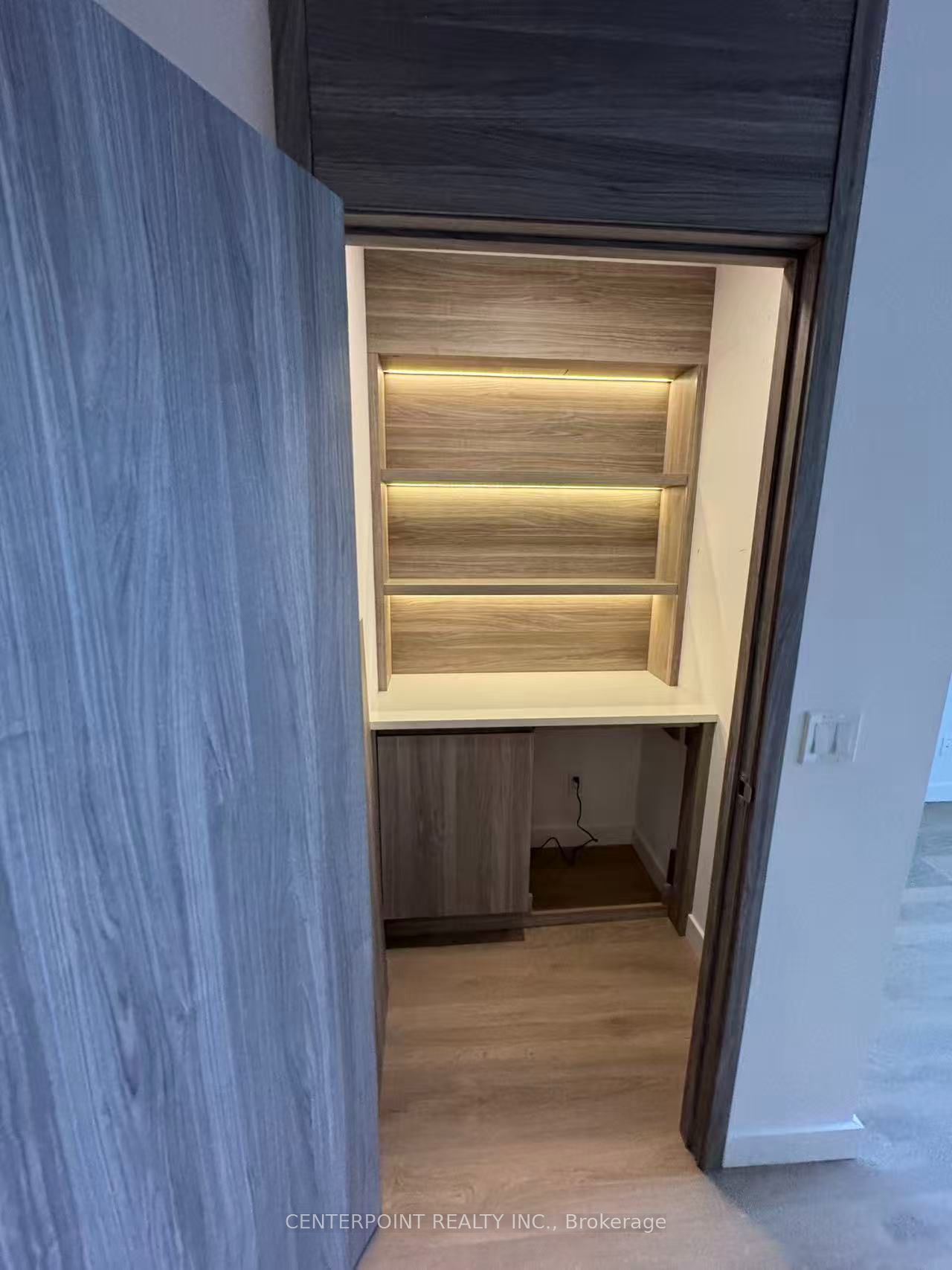 18 ESTHER SHINER Boulevard 240, Toronto, ON M2K 0J6 photo 5
