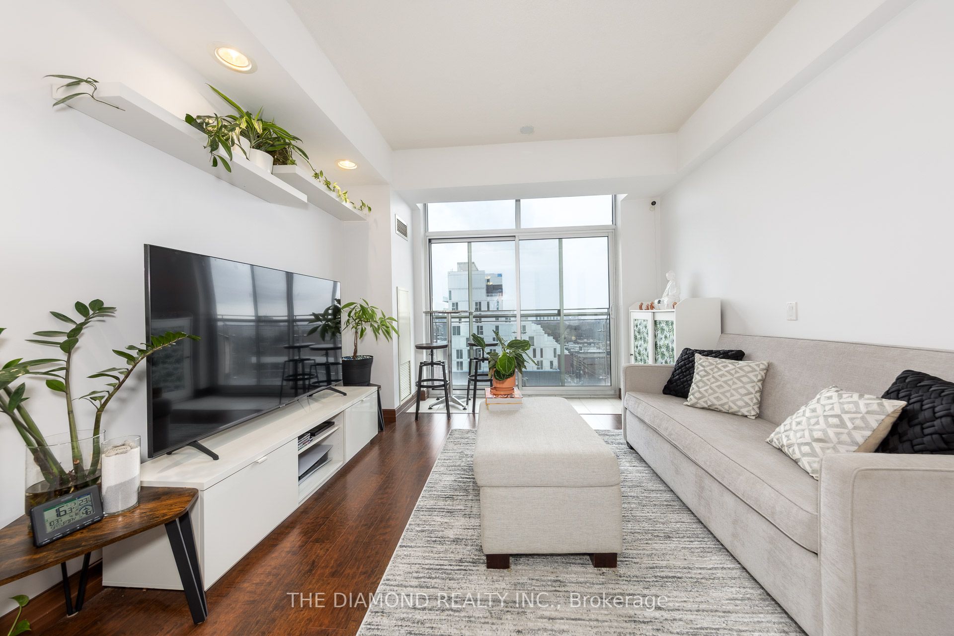 15 Maplewood Avenue PH 5, Toronto, ON M6C 4B4 photo 3