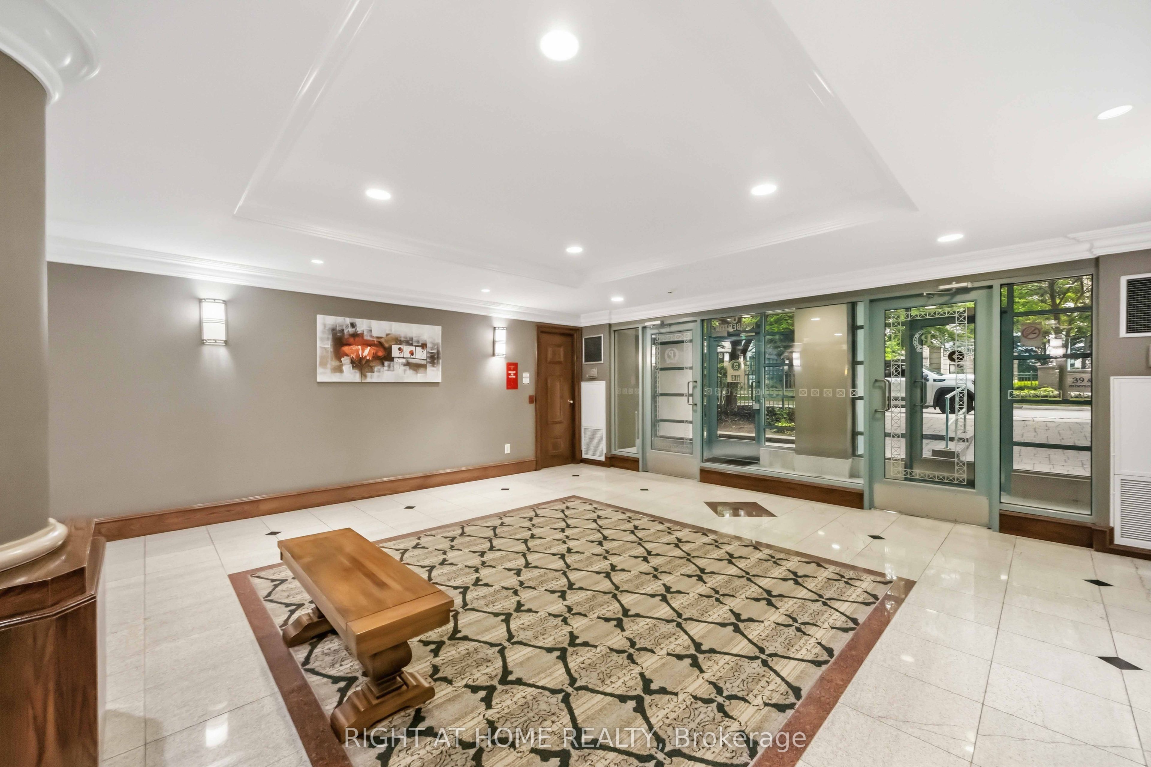 8 Pemberton Avenue 408, Toronto, ON M2M 4K8 photo 4