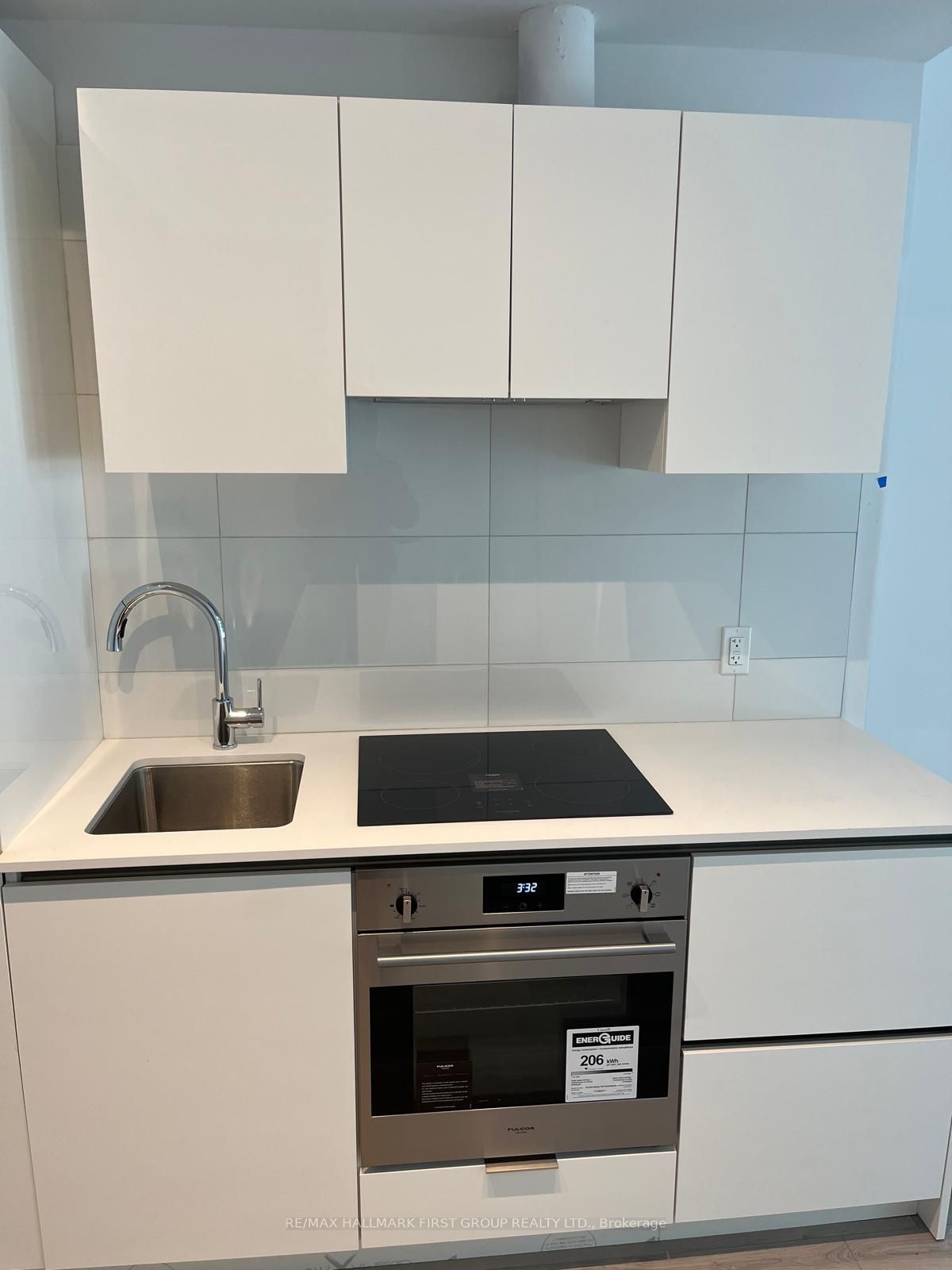230 Simcoe Street 1235, Toronto, ON M5T 1T4 photo 5